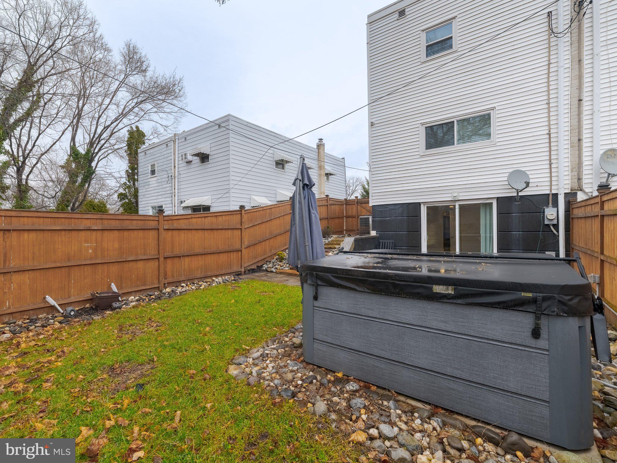 NORRIS HILLS - Residential