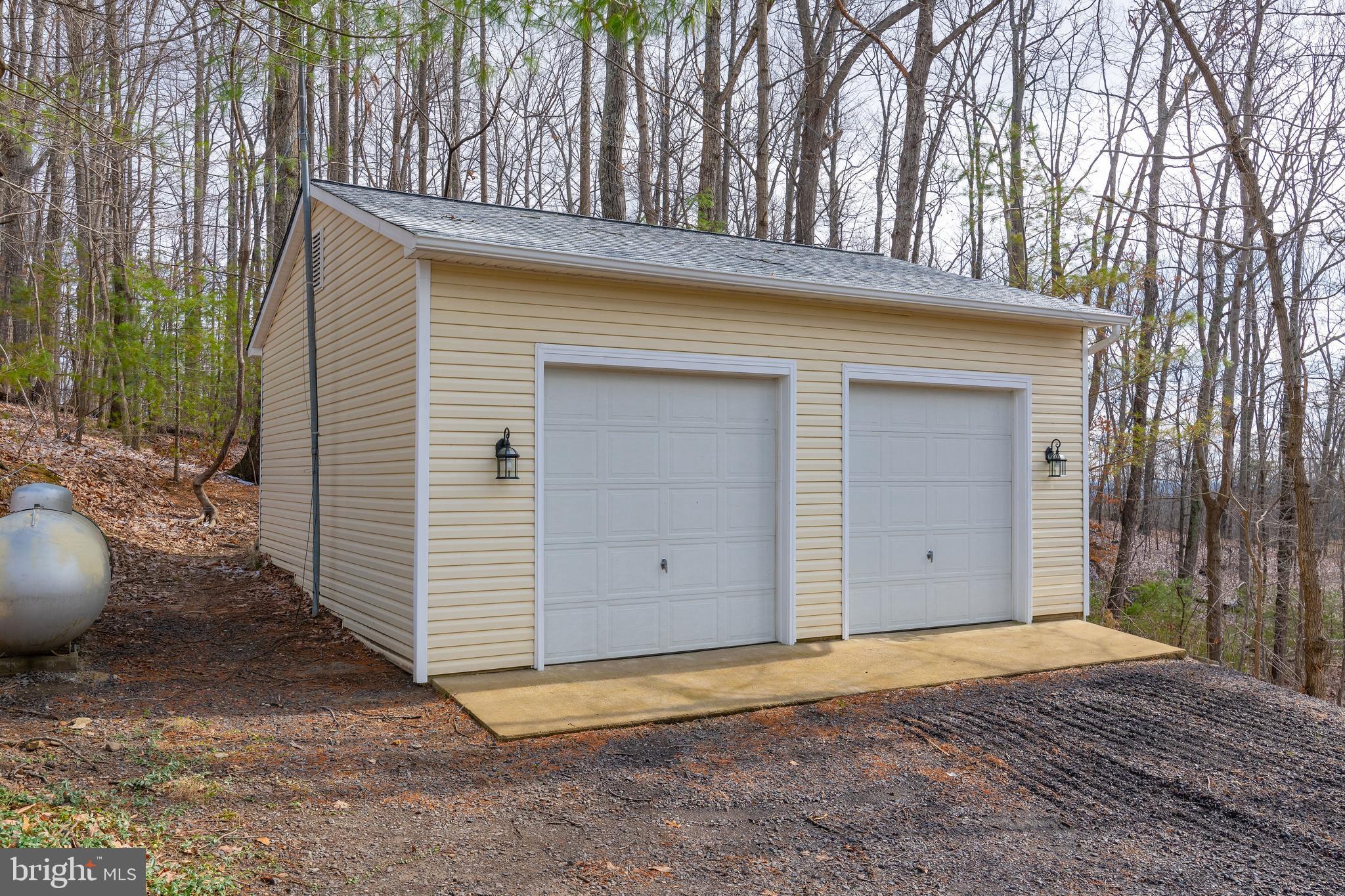 SCOTTS MOUNTAIN - Residential