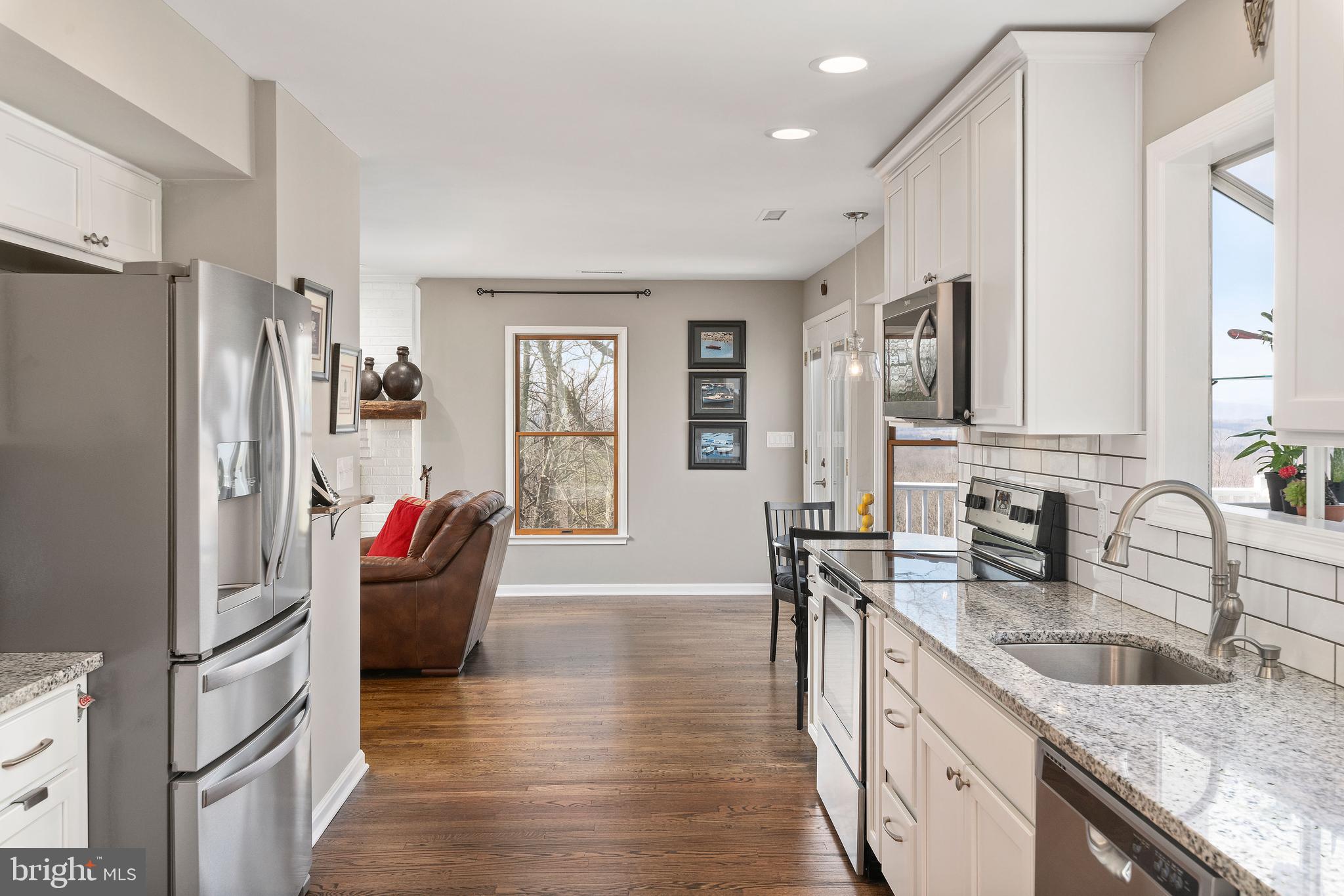 SCOTTS MOUNTAIN - Residential