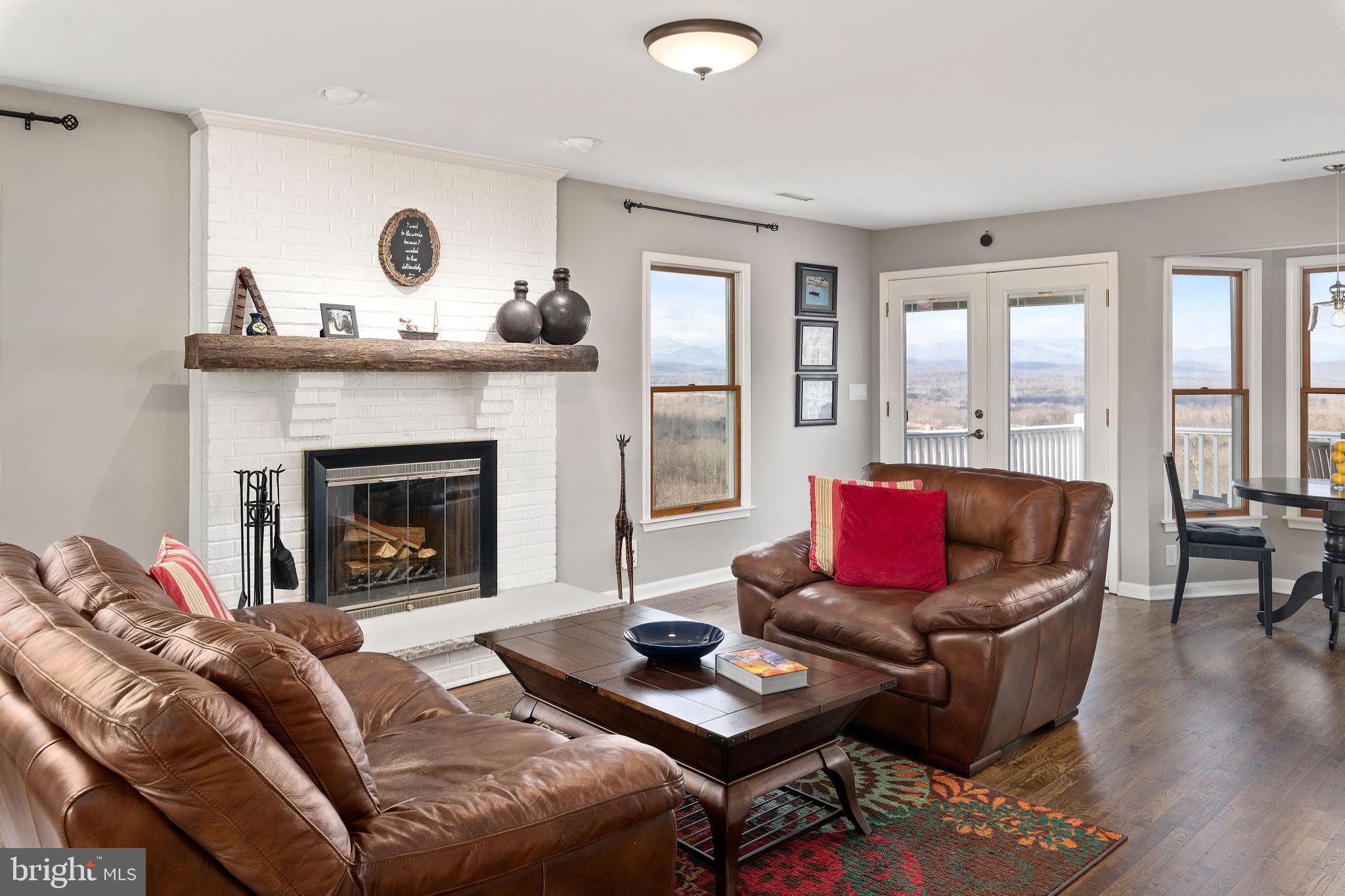 SCOTTS MOUNTAIN - Residential