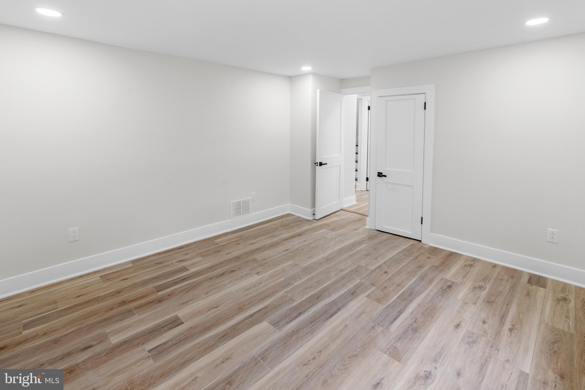 RIVERVIEW PARK - Residential