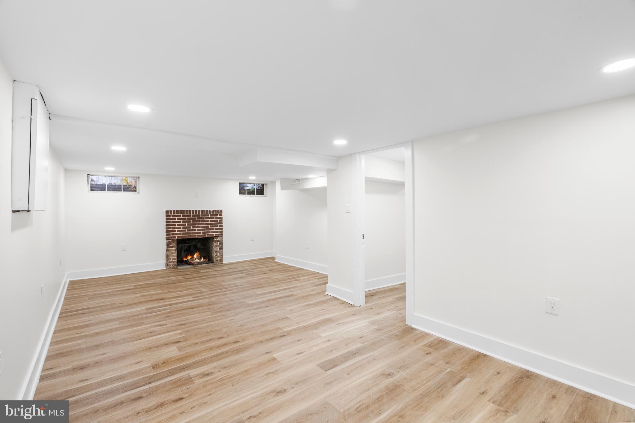 RIVERVIEW PARK - Residential