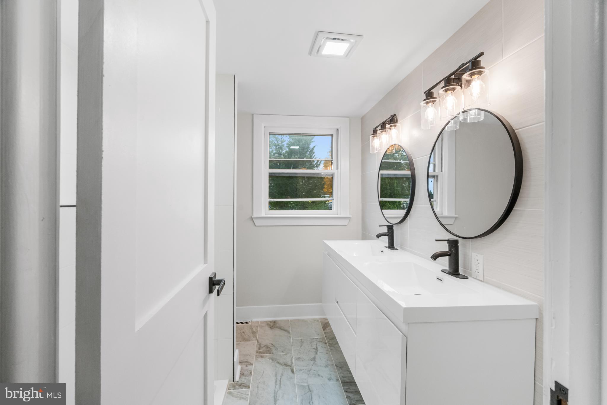 RIVERVIEW PARK - Residential