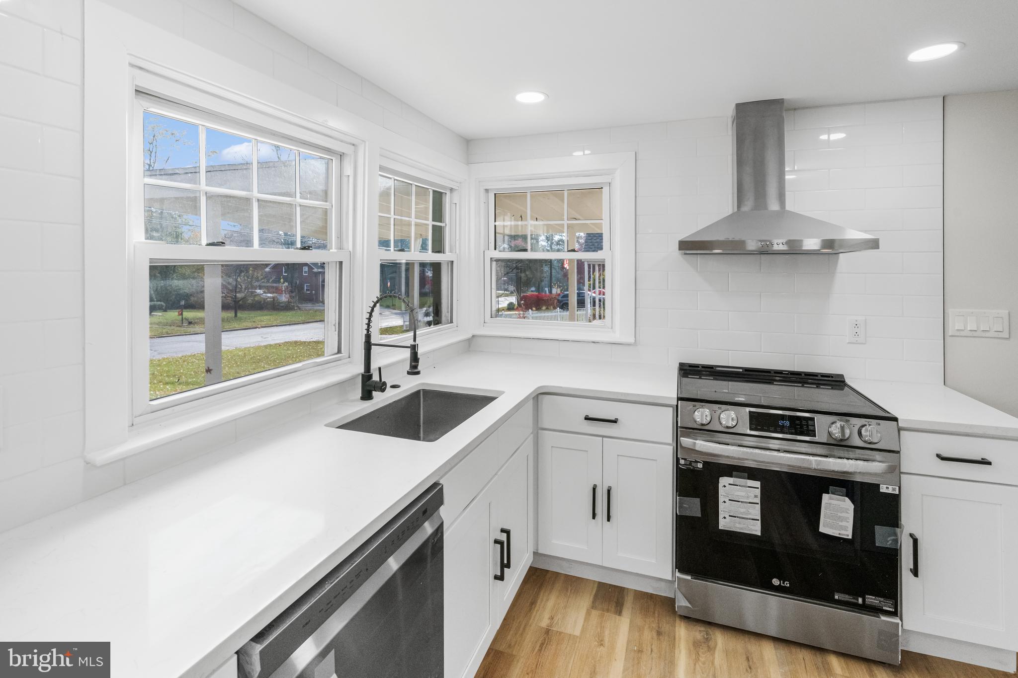 RIVERVIEW PARK - Residential