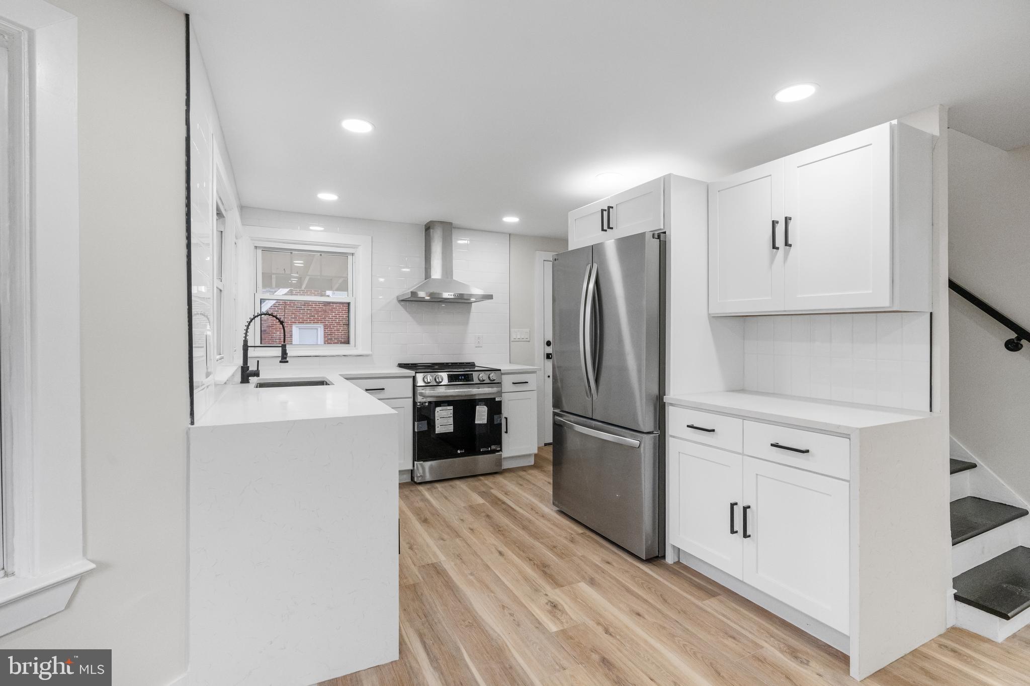 RIVERVIEW PARK - Residential