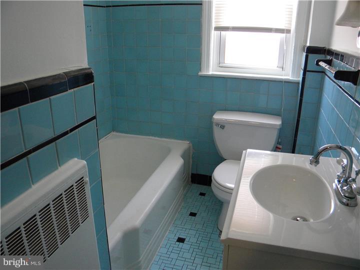 PHILADELPHIA (NORTHEAST) - Residential Lease