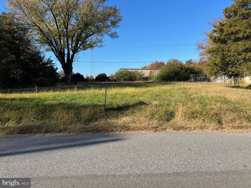 Property may qualify as Opportunity zone!!  .52 Acres  of commercially zoned (C-3) FLAT land in a great location! Okay to walk/view lot.
Located in a growing area of Spotsylvania, convienent to Route 208, and Route 1. A full list of uses is available, but here are a  few:  Art and Craft Studio, Assisted living facility, Building materials yard, Business service and supply establishment, Car Wash, Child care center, Community center, Eating establishment, Financial institution, Heavy equipment and specialized vehicle sale;rental and service establishement, Indoor commercial recreation/athetic facility, Medical care facility, Micro-brewery/winery/cider distillery, Mini Warehousing establishment, Offices, Nursing home, Private School, Public School, Repair service establishment, Theater,  Vehicle light service establishment, Wholesale Trade establishments.  THERE ARE MANY SPECIAL USES AS WELL. Owner Financing a consideration.