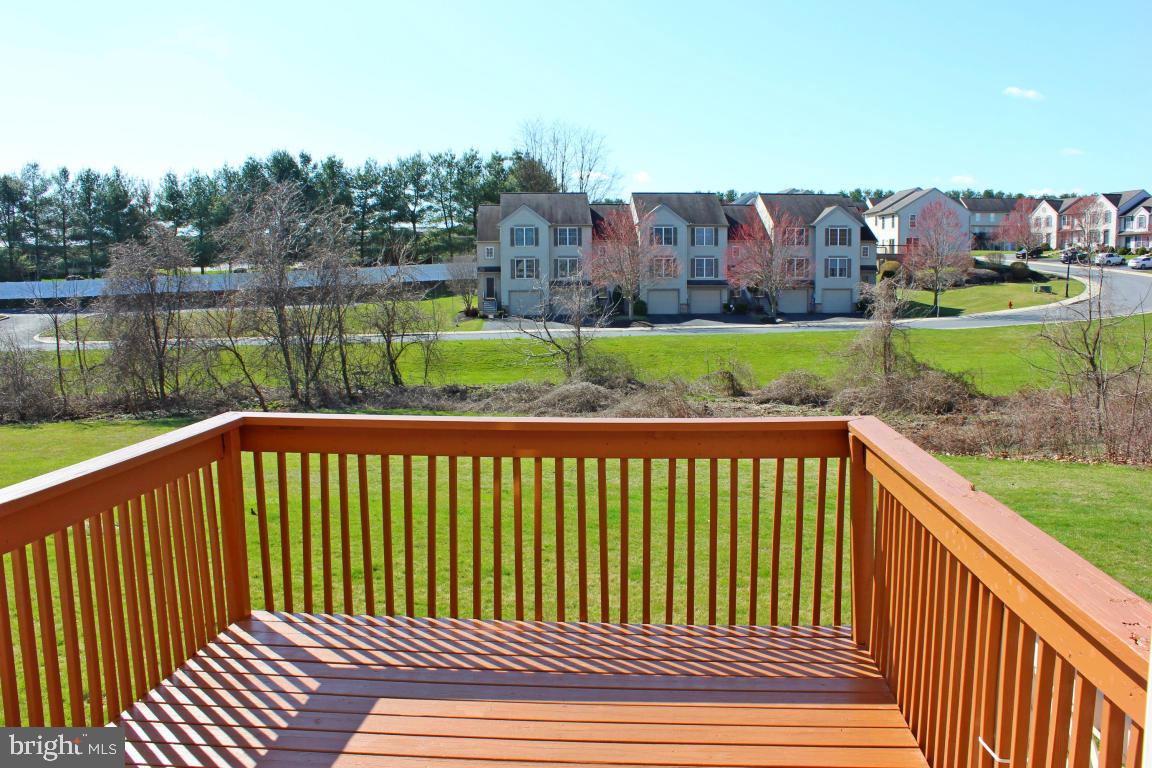 HAMPTON CHASE - Residential