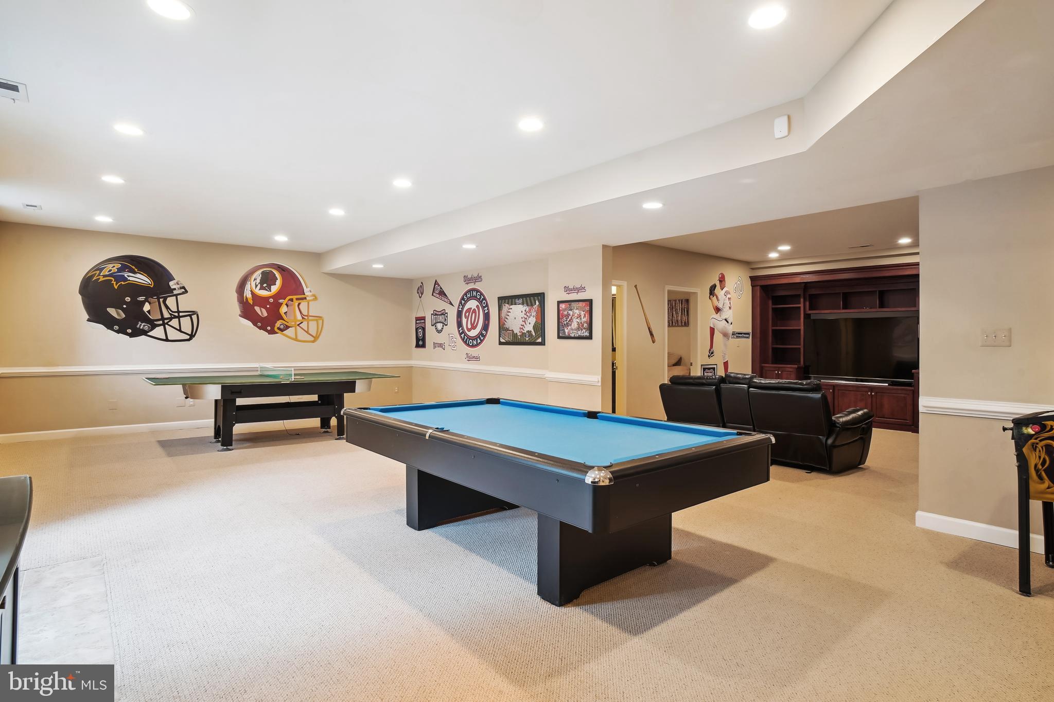 WILLOWS OF POTOMAC - Residential