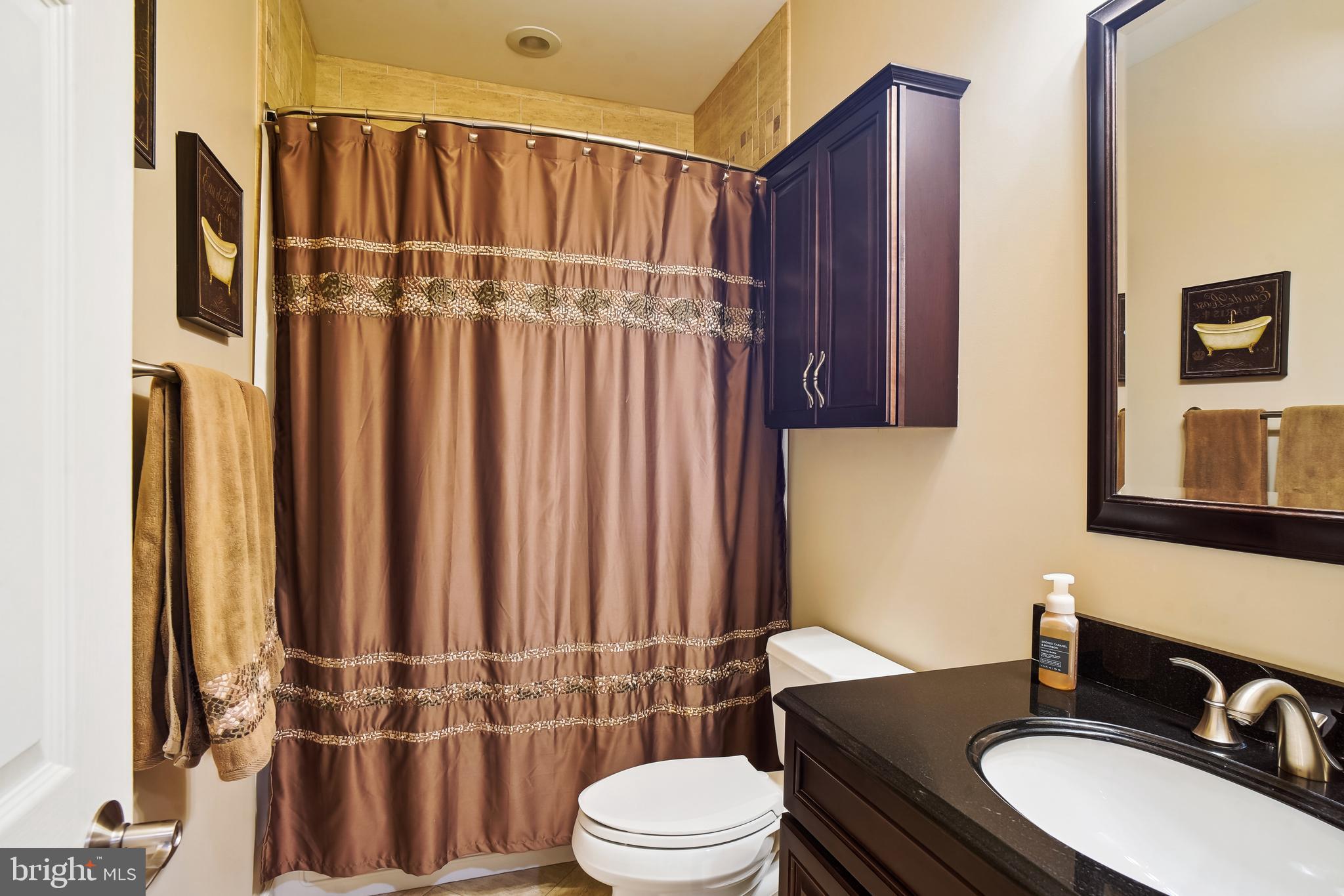 WILLOWS OF POTOMAC - Residential