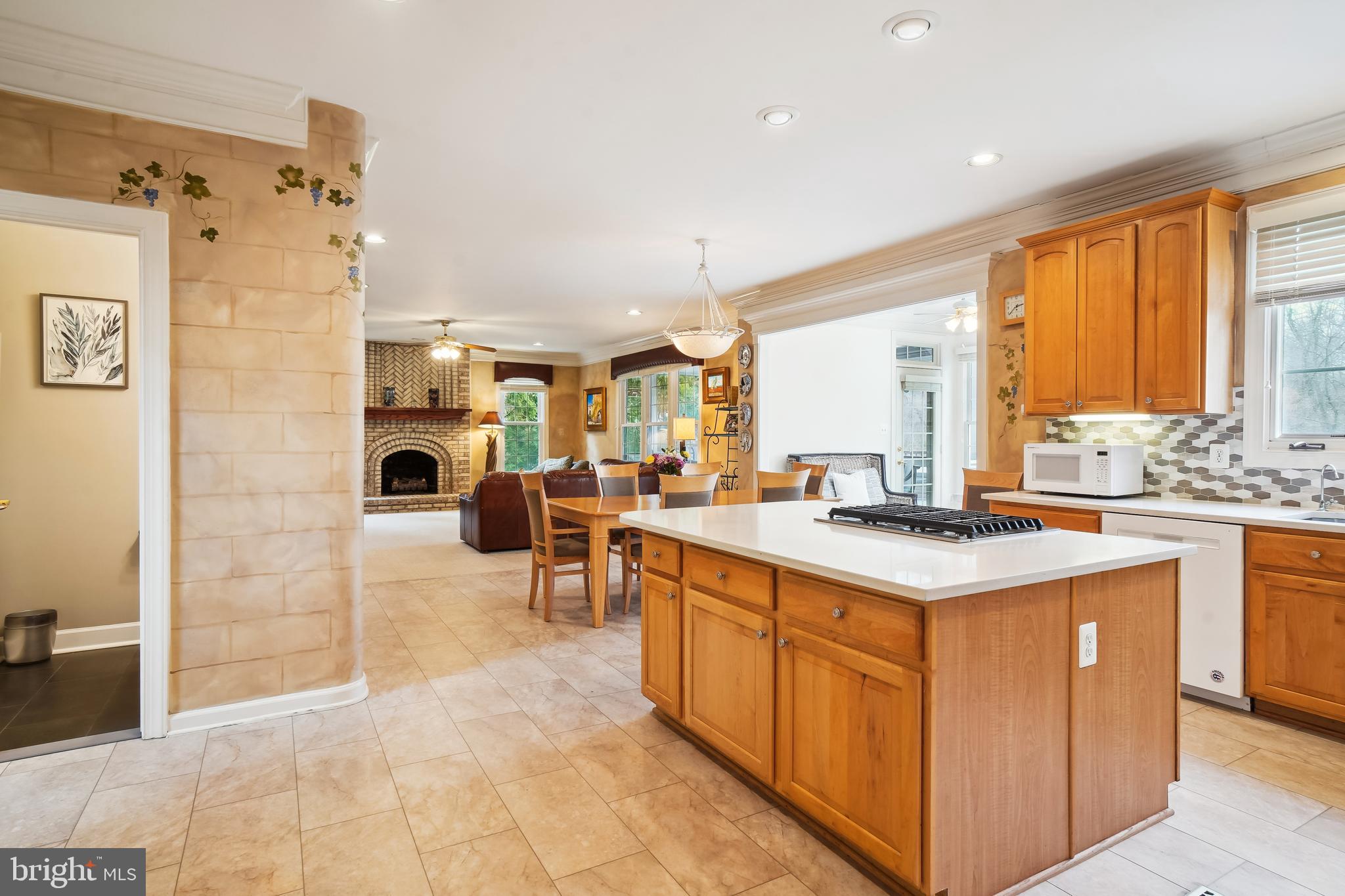 WILLOWS OF POTOMAC - Residential