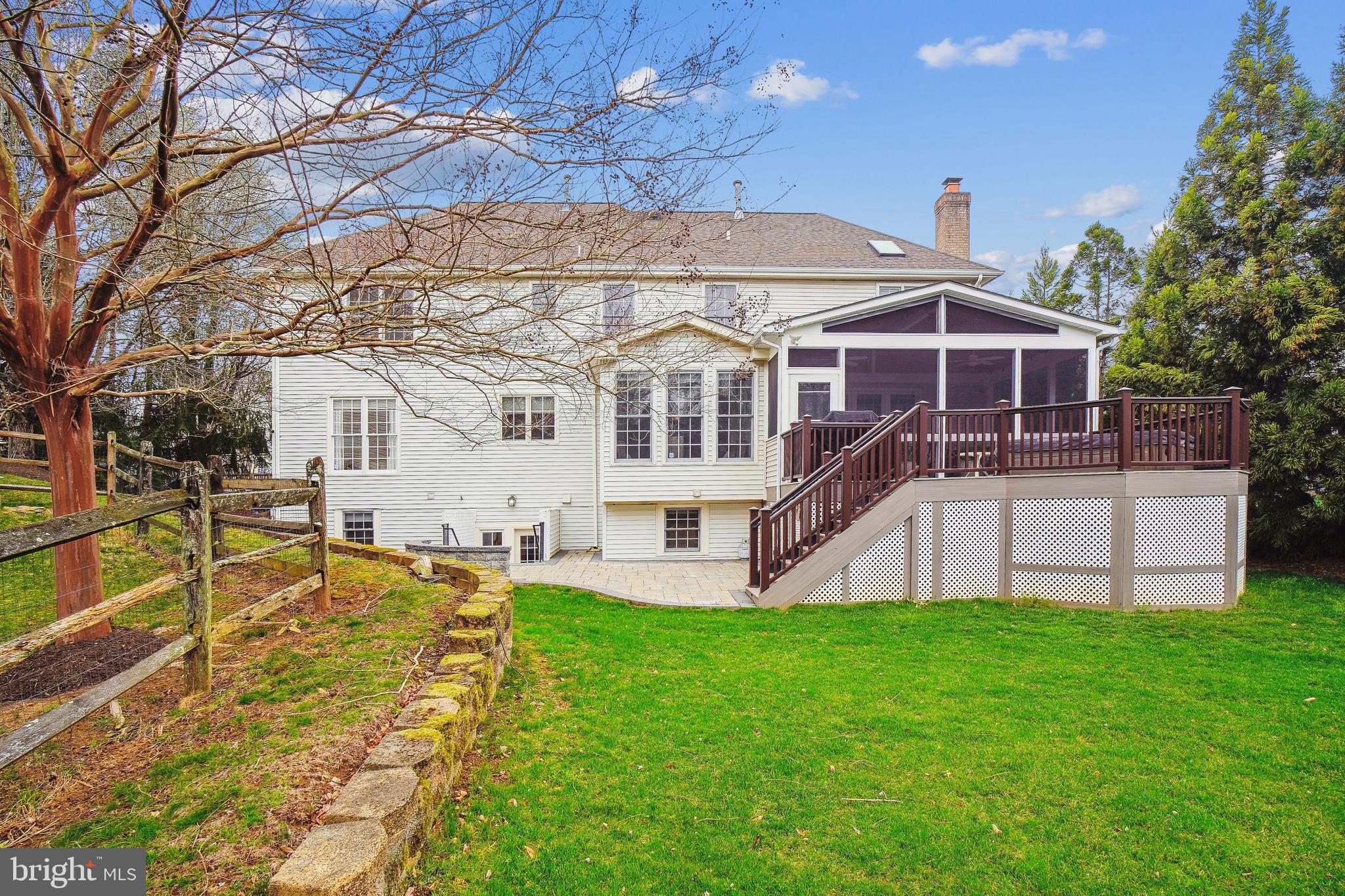 WILLOWS OF POTOMAC - Residential