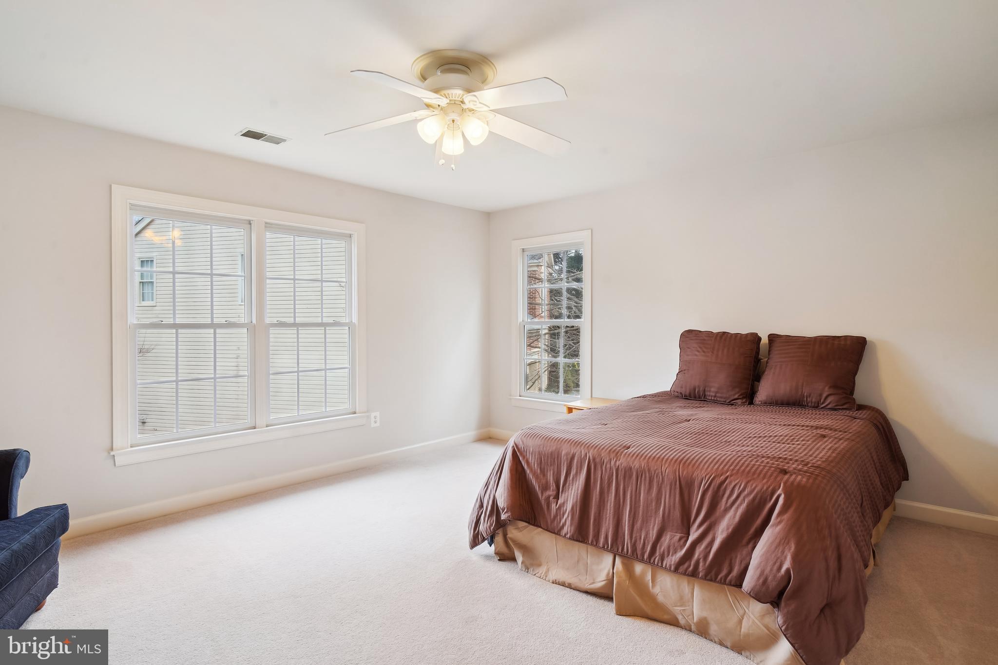 WILLOWS OF POTOMAC - Residential