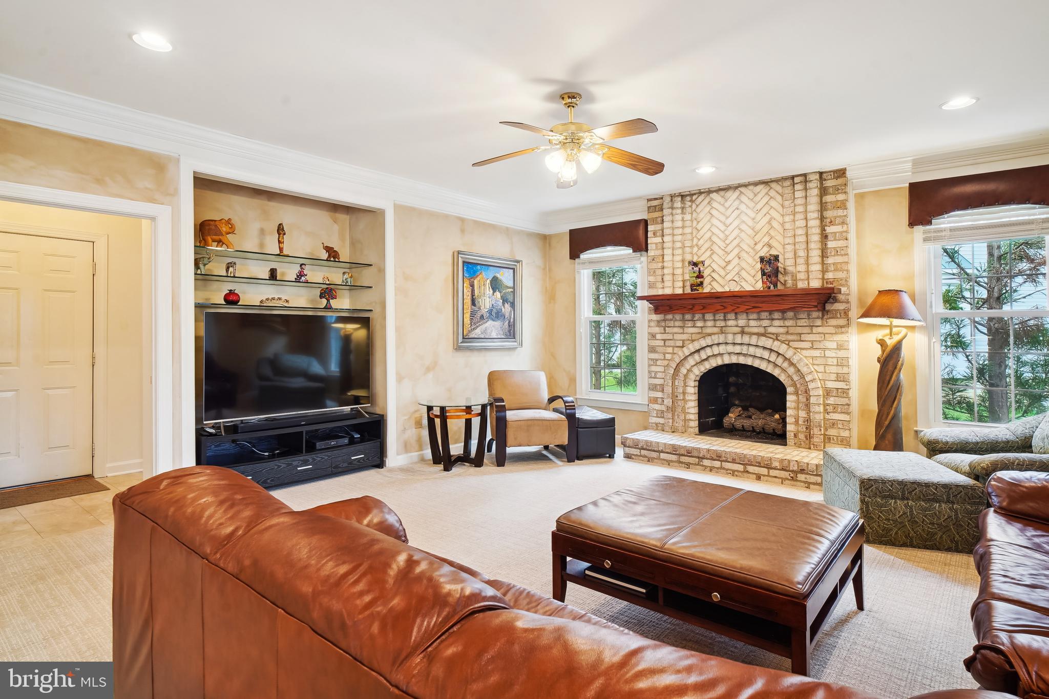 WILLOWS OF POTOMAC - Residential