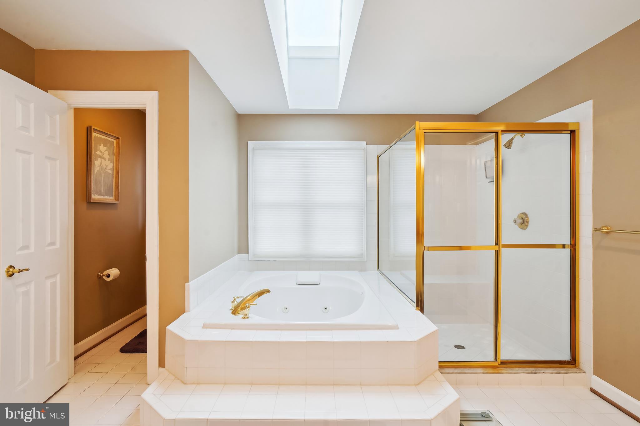 WILLOWS OF POTOMAC - Residential