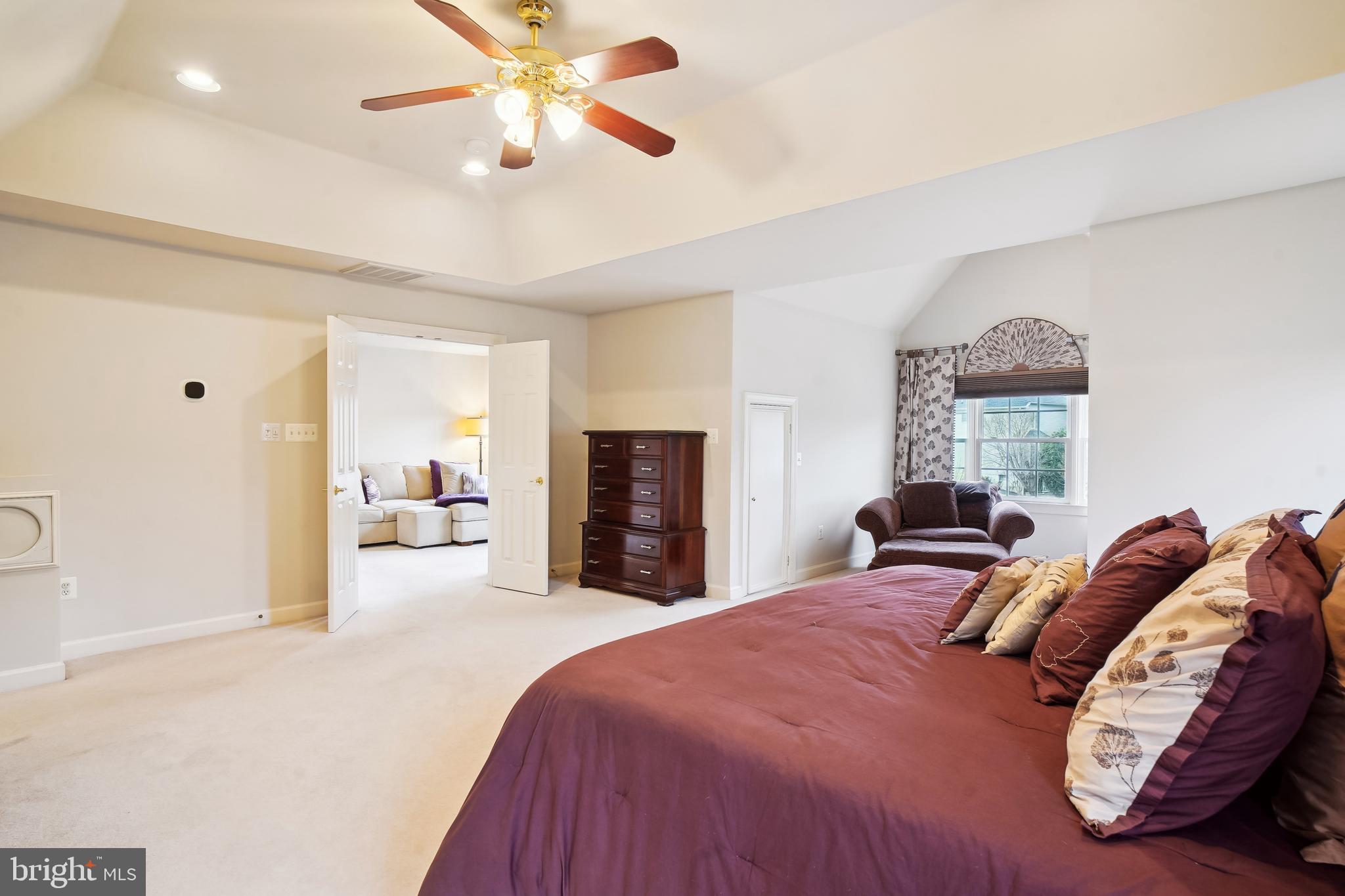 WILLOWS OF POTOMAC - Residential