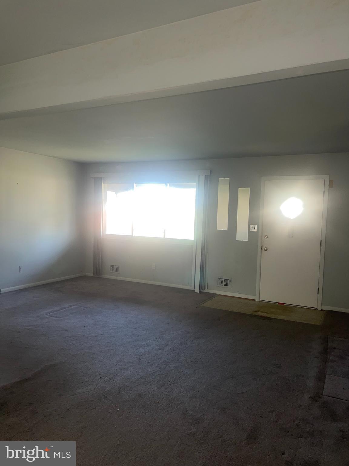 WINDSOR FARMS - Residential