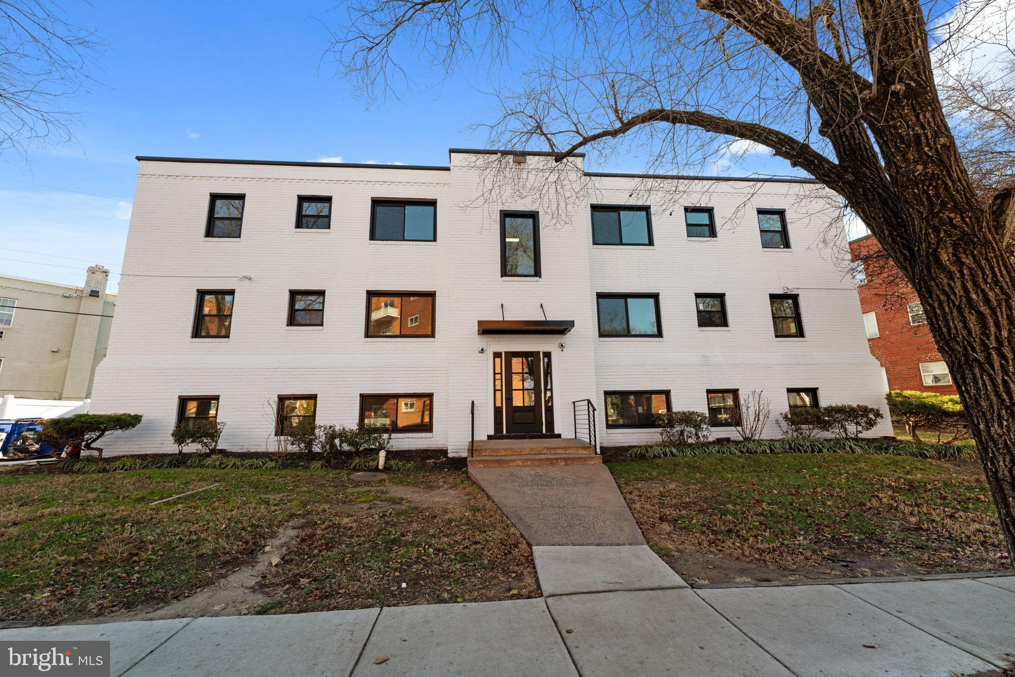 649 NOTABENE DRIVE 6