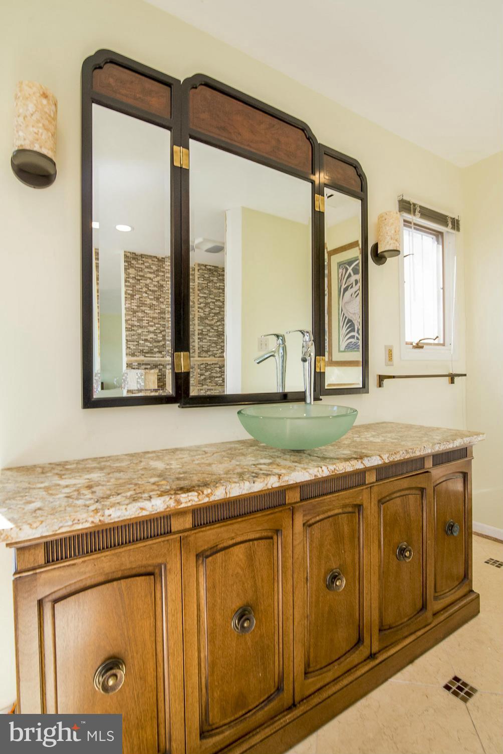 BRYANT WOODS - Residential Lease