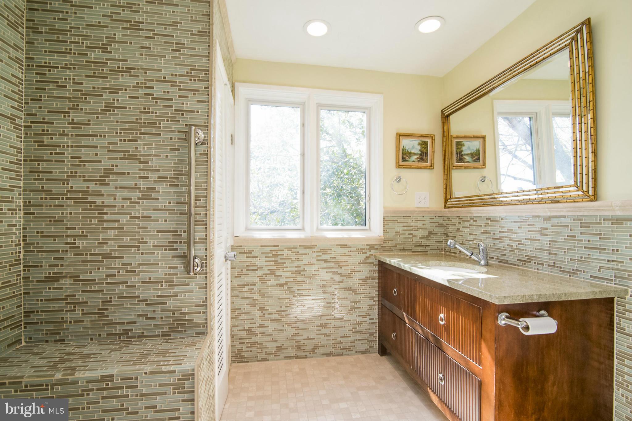 BRYANT WOODS - Residential Lease