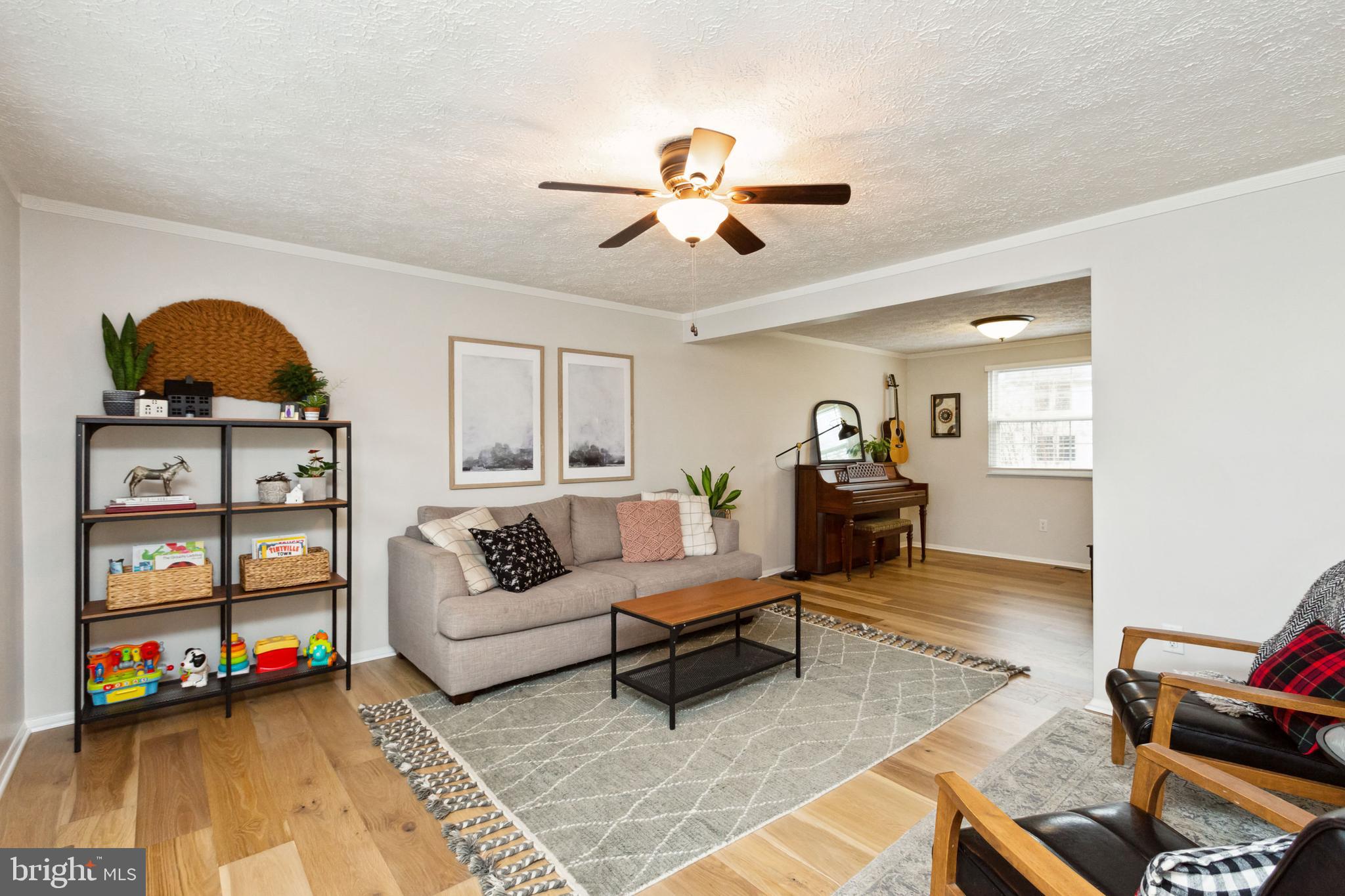 FOUNTAIN ROCK MANOR - Residential