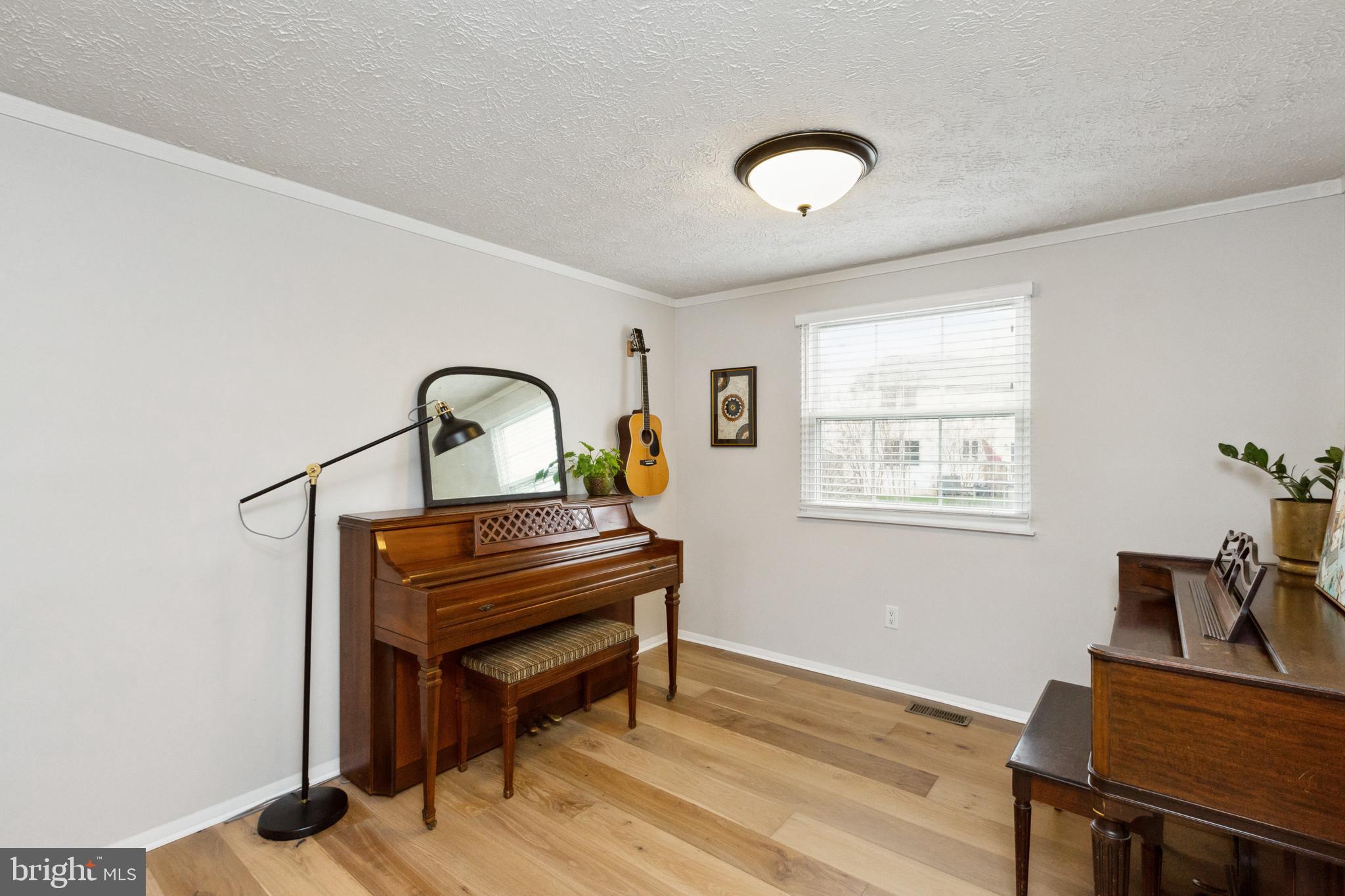 FOUNTAIN ROCK MANOR - Residential