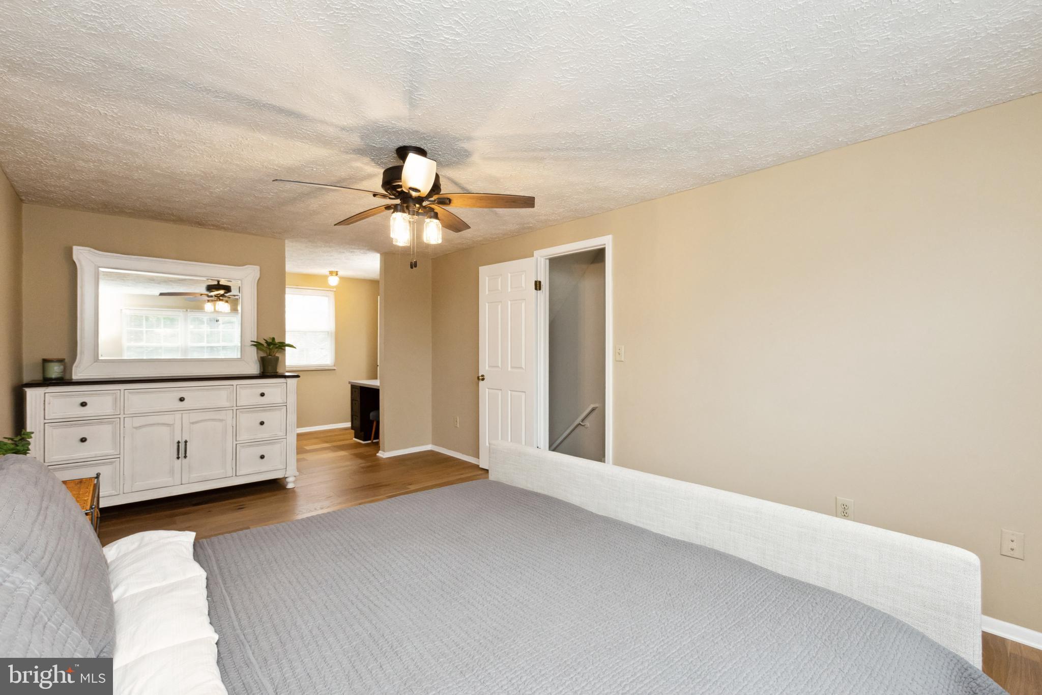 FOUNTAIN ROCK MANOR - Residential