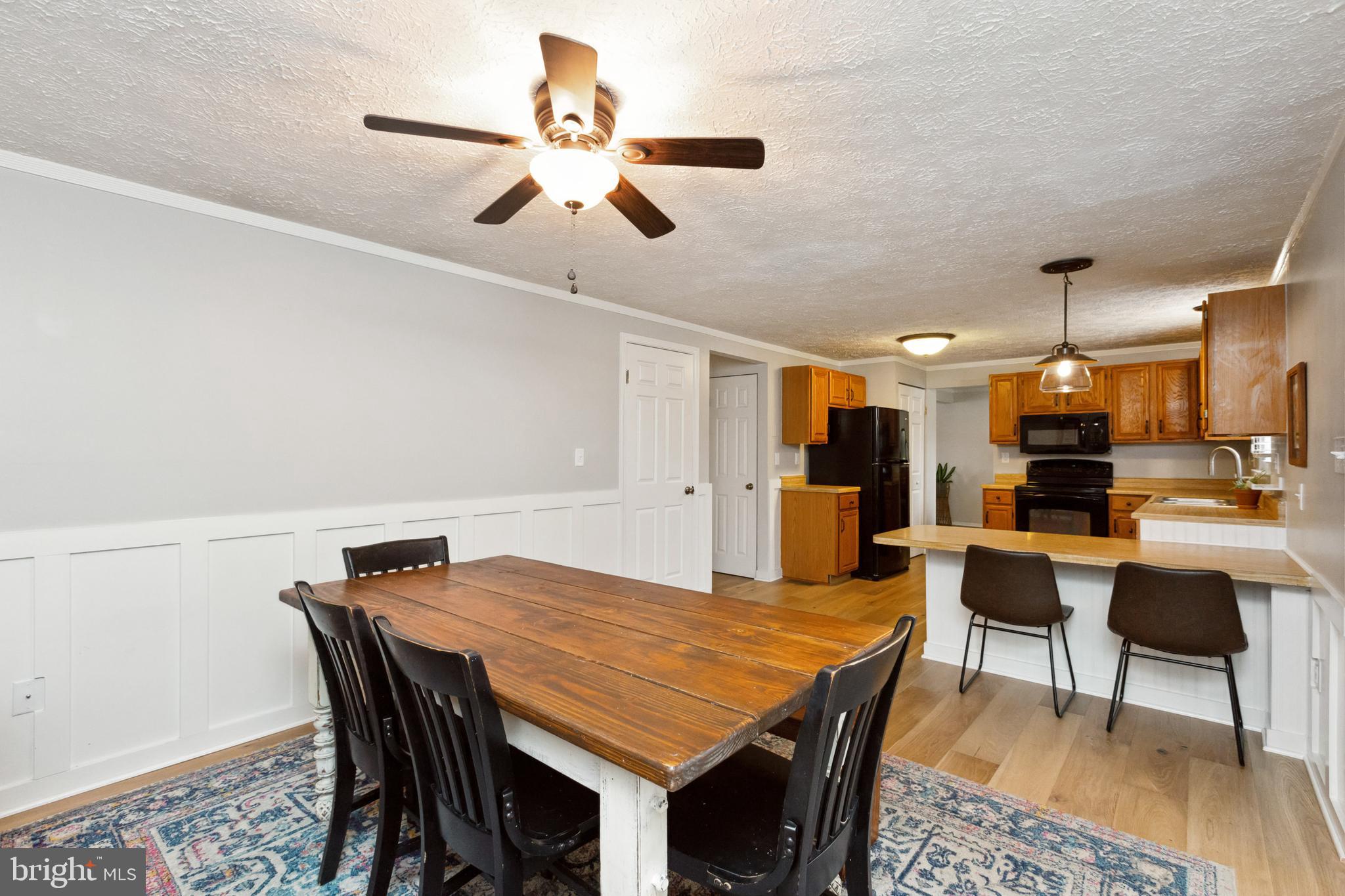 FOUNTAIN ROCK MANOR - Residential