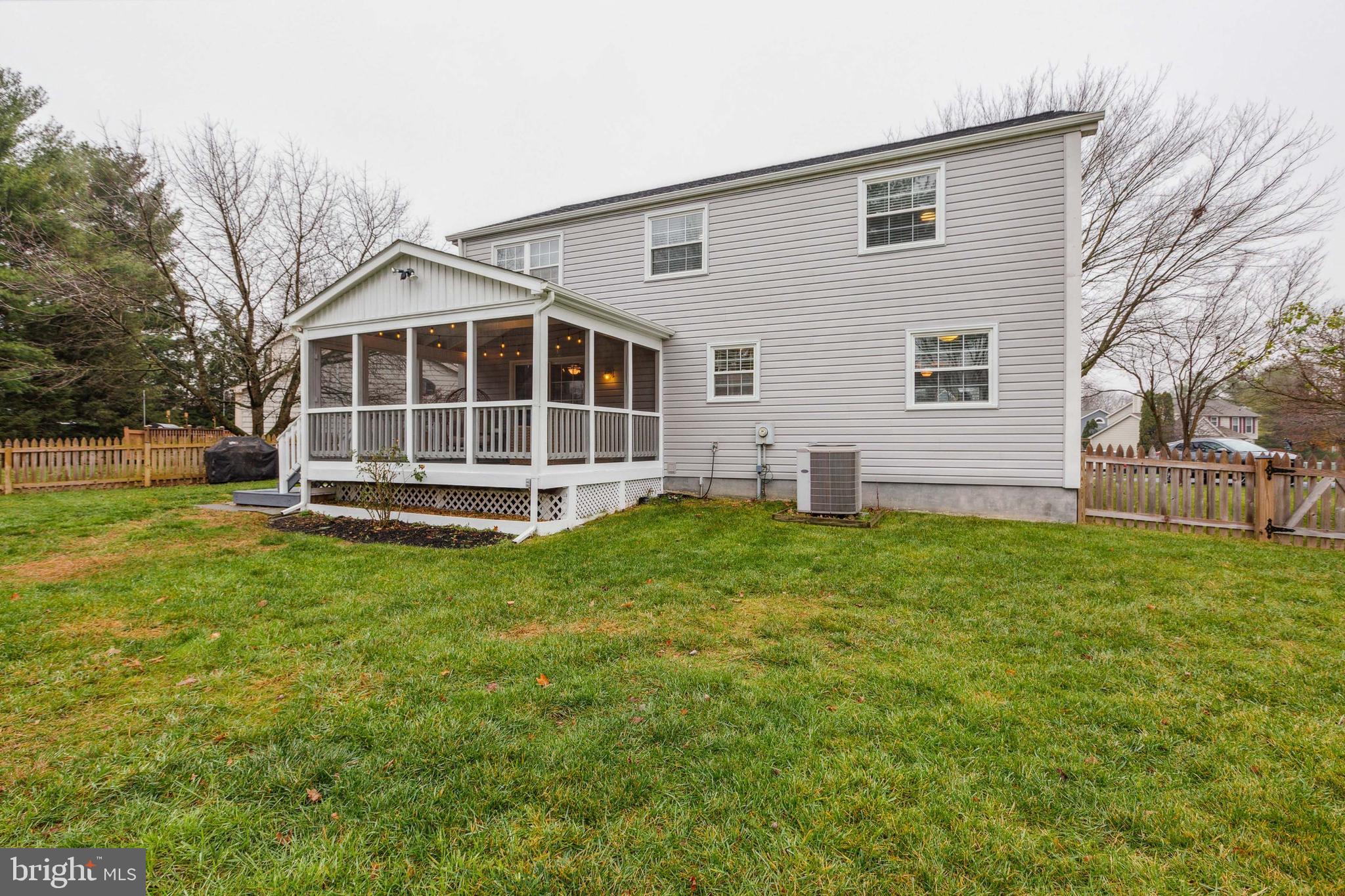 FOUNTAIN ROCK MANOR - Residential