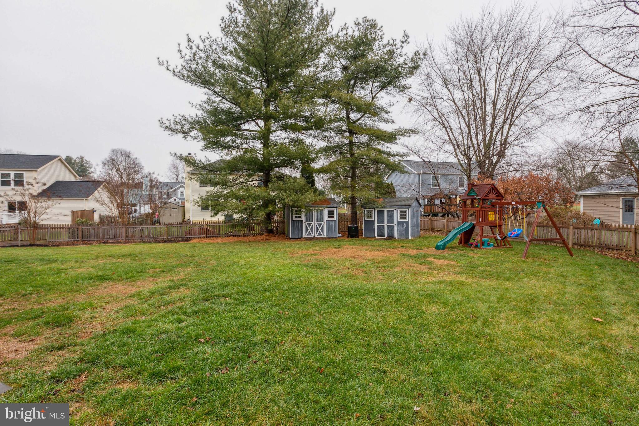 FOUNTAIN ROCK MANOR - Residential