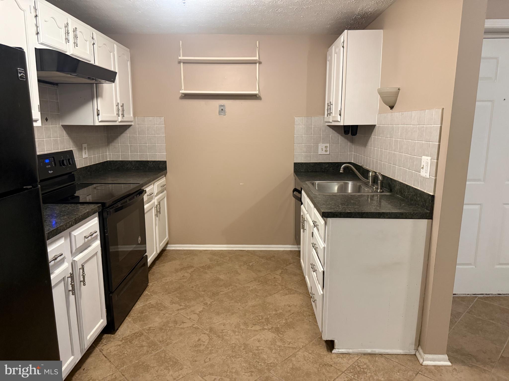 CLARYS FOREST - Residential Lease