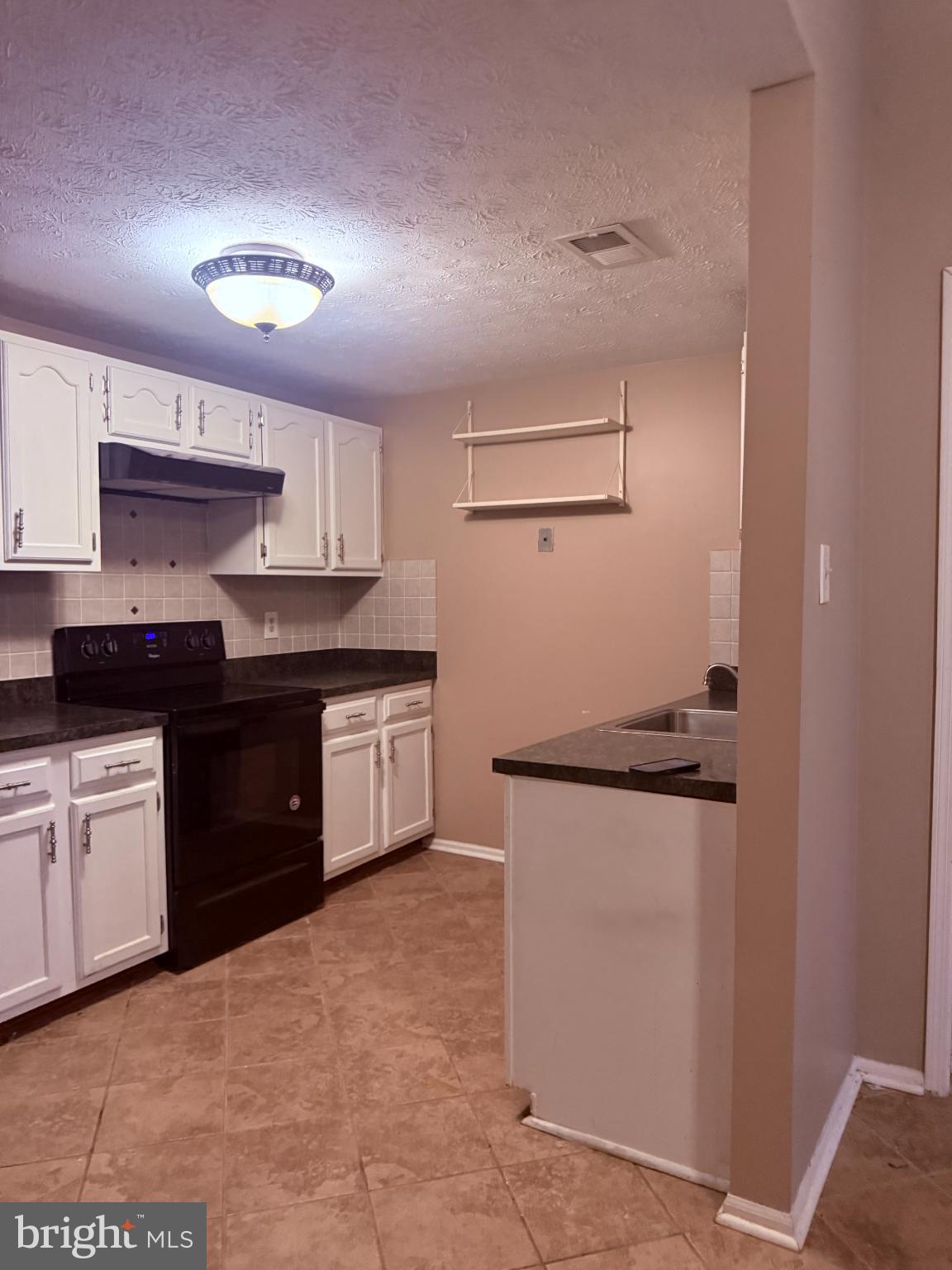 CLARYS FOREST - Residential Lease