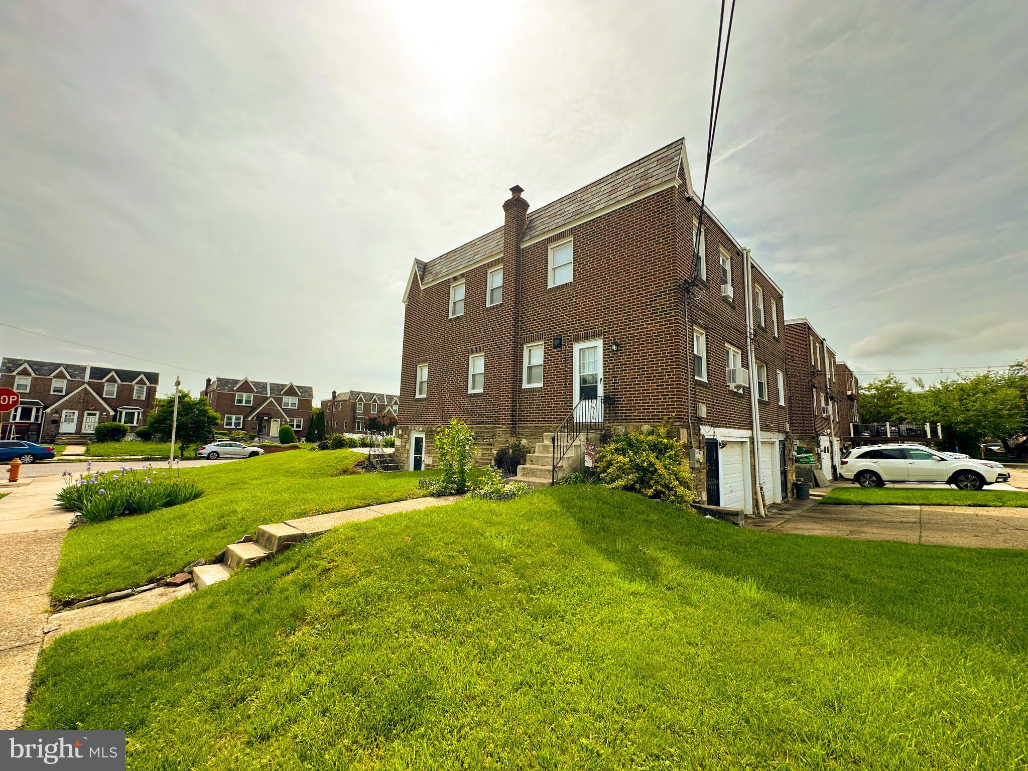 OXFORD CIRCLE - Residential Lease