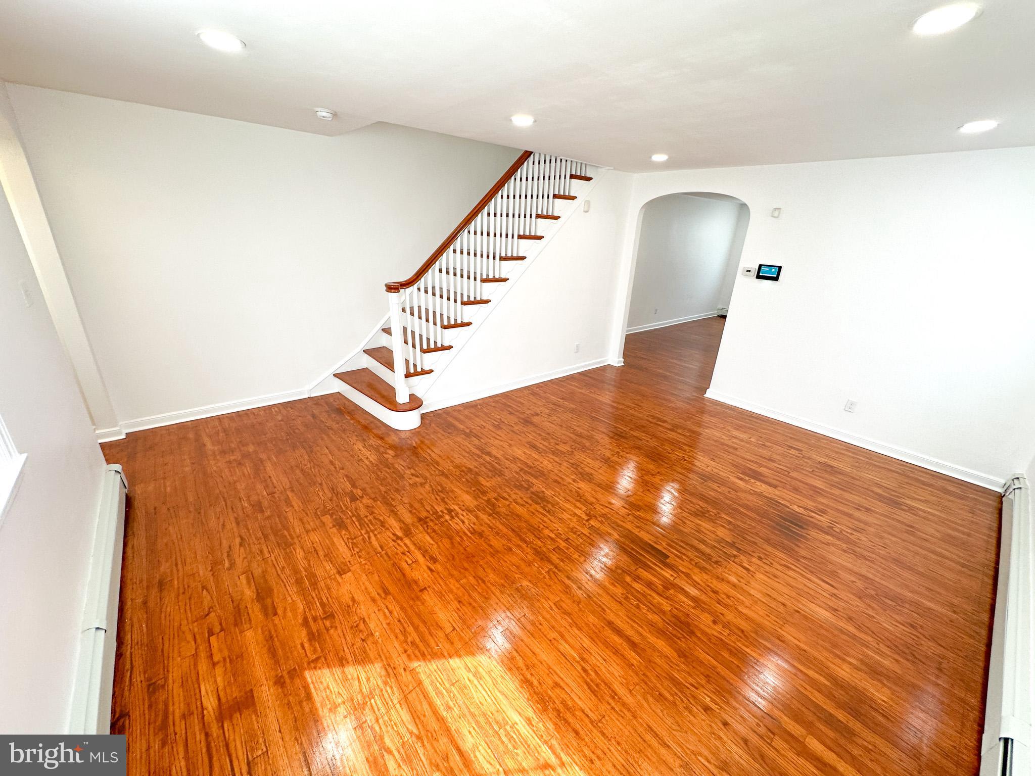 OXFORD CIRCLE - Residential Lease