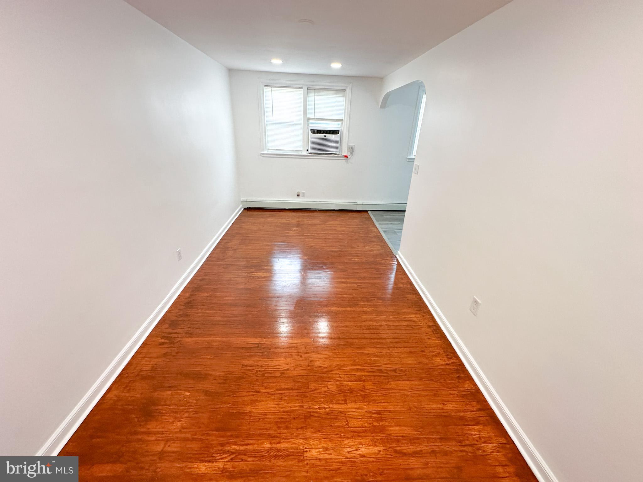 OXFORD CIRCLE - Residential Lease