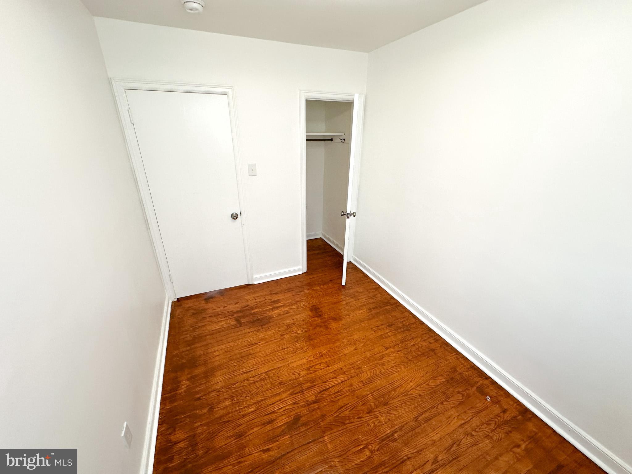 OXFORD CIRCLE - Residential Lease