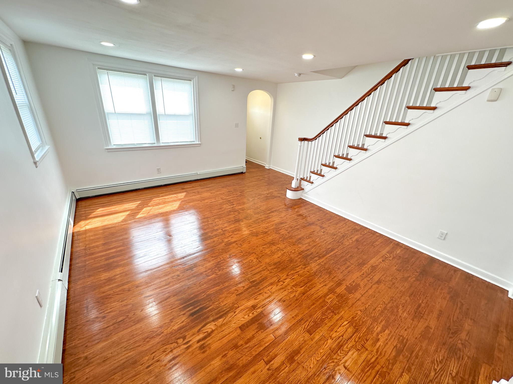 OXFORD CIRCLE - Residential Lease