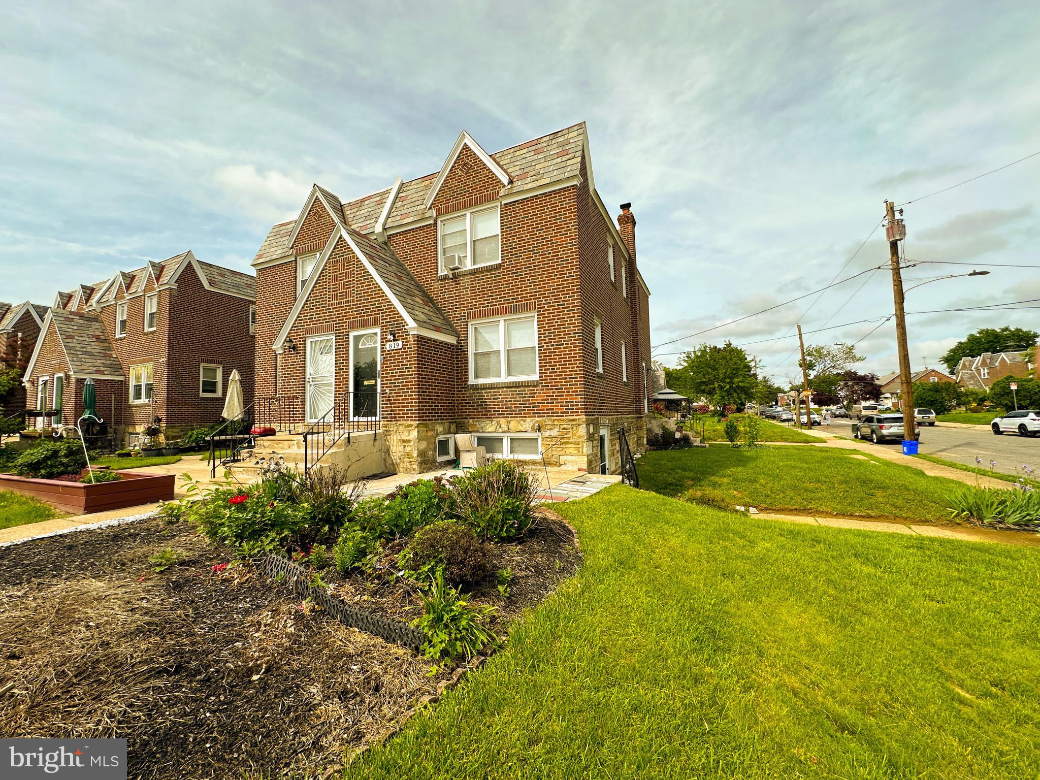 OXFORD CIRCLE - Residential Lease