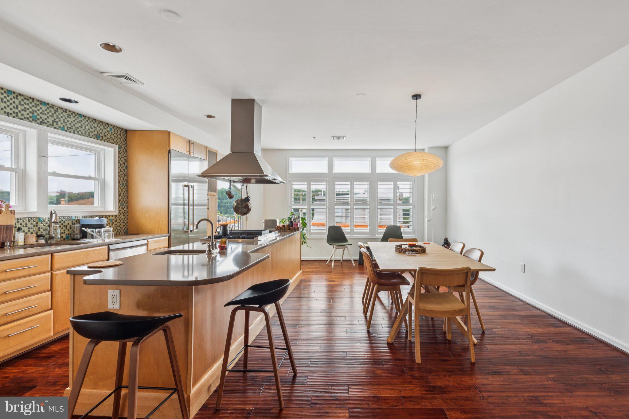 MANAYUNK - Residential Income