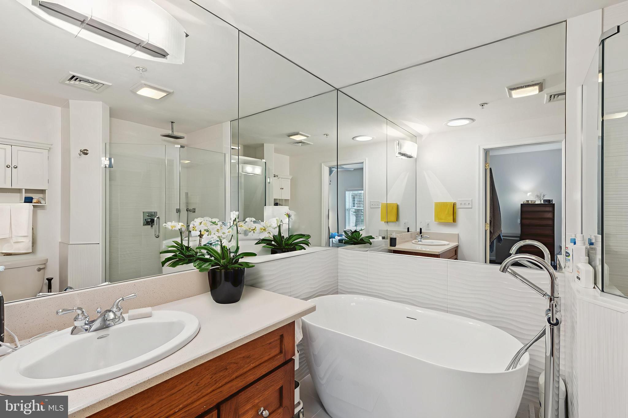 MANAYUNK - Residential Income