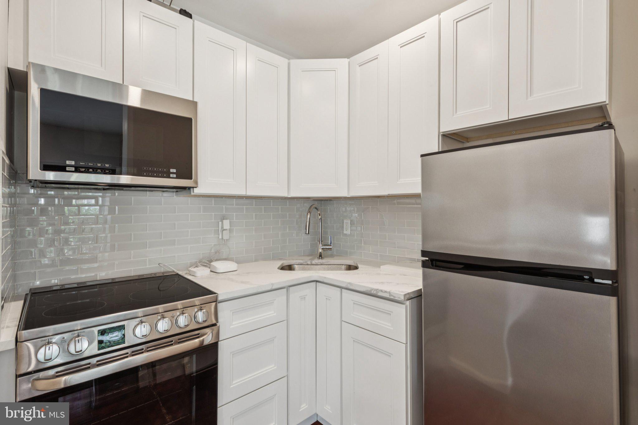 MANAYUNK - Residential Income