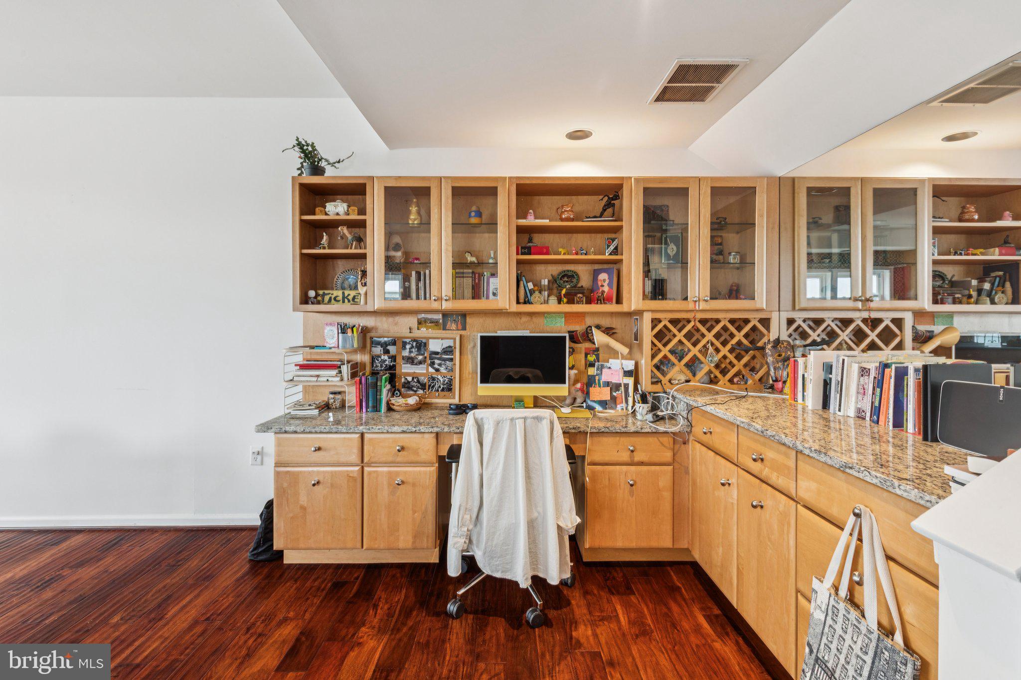 MANAYUNK - Residential Income