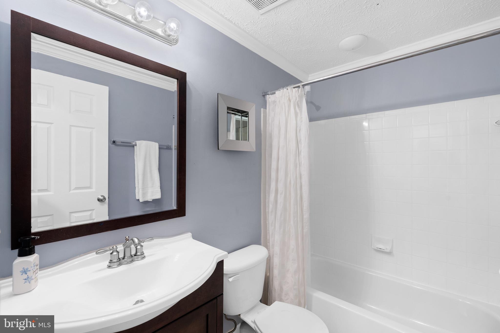 CANTER FARMS - Residential