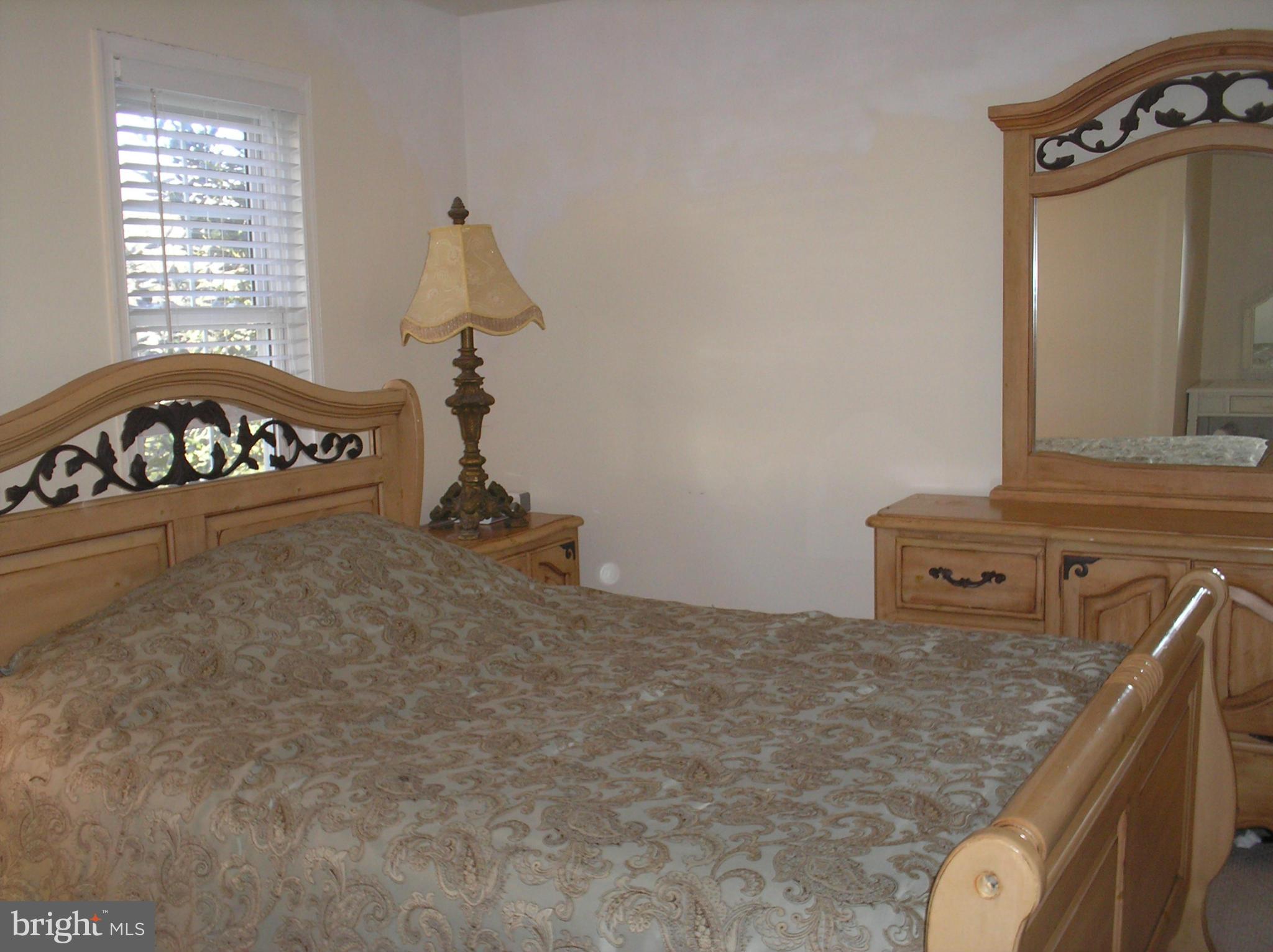 CHESTNUT HILLS WEST - Residential Lease