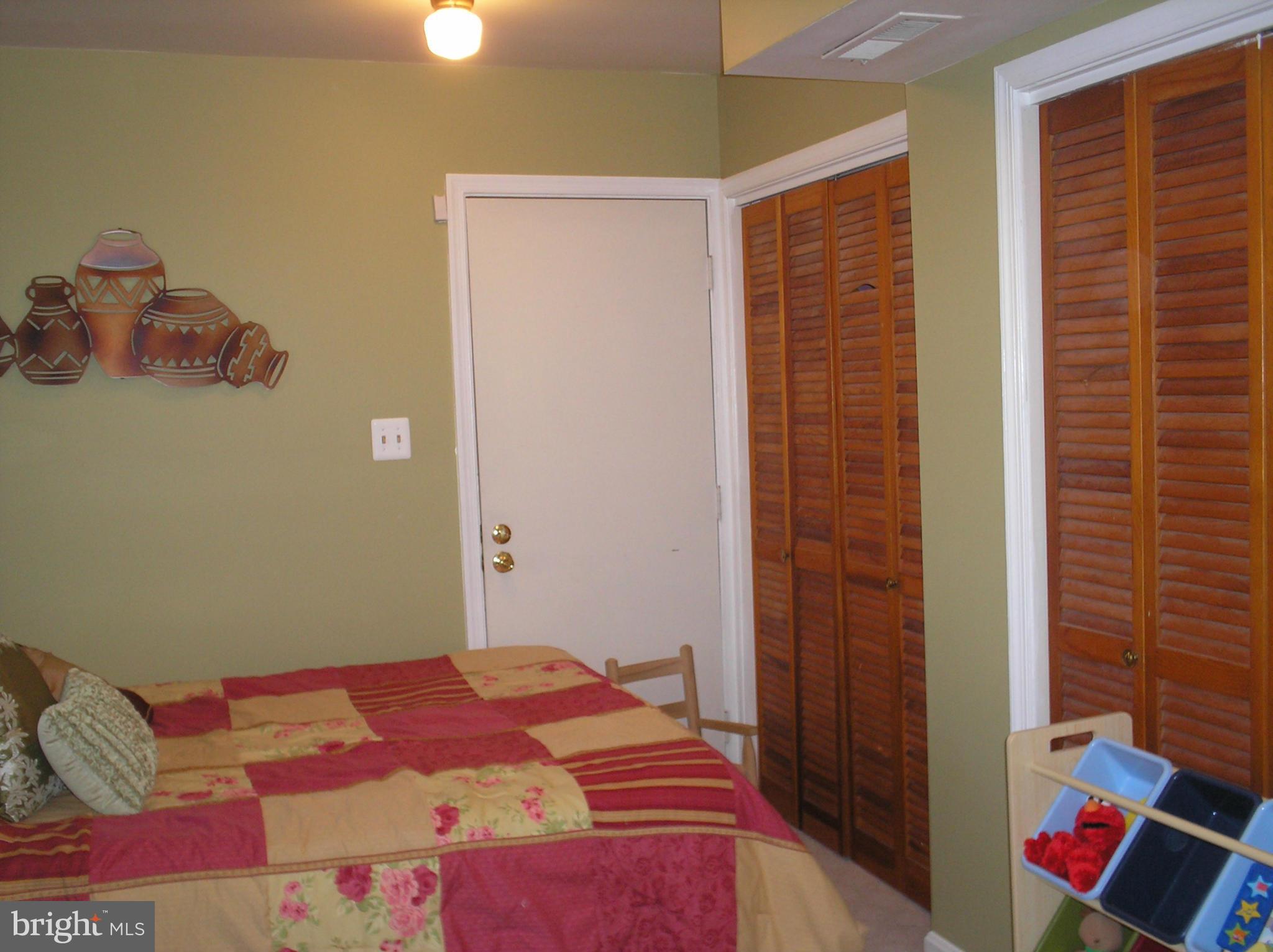 CHESTNUT HILLS WEST - Residential Lease