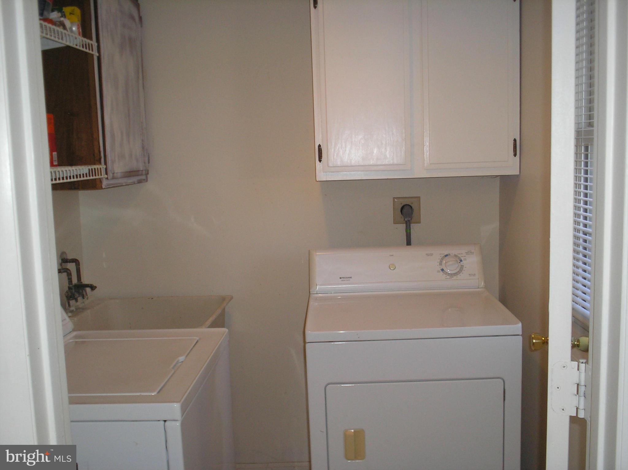 CHESTNUT HILLS WEST - Residential Lease