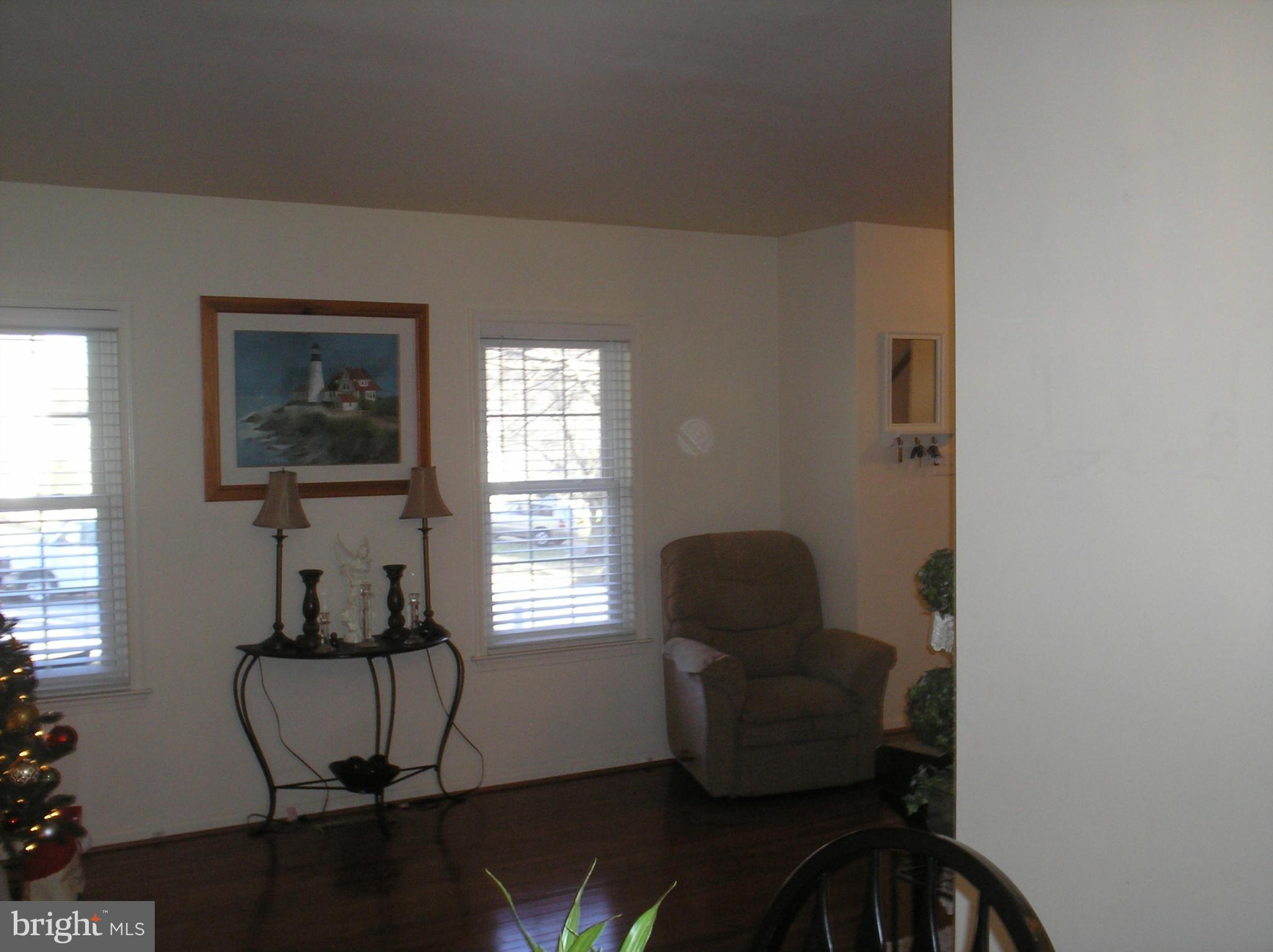 CHESTNUT HILLS WEST - Residential Lease