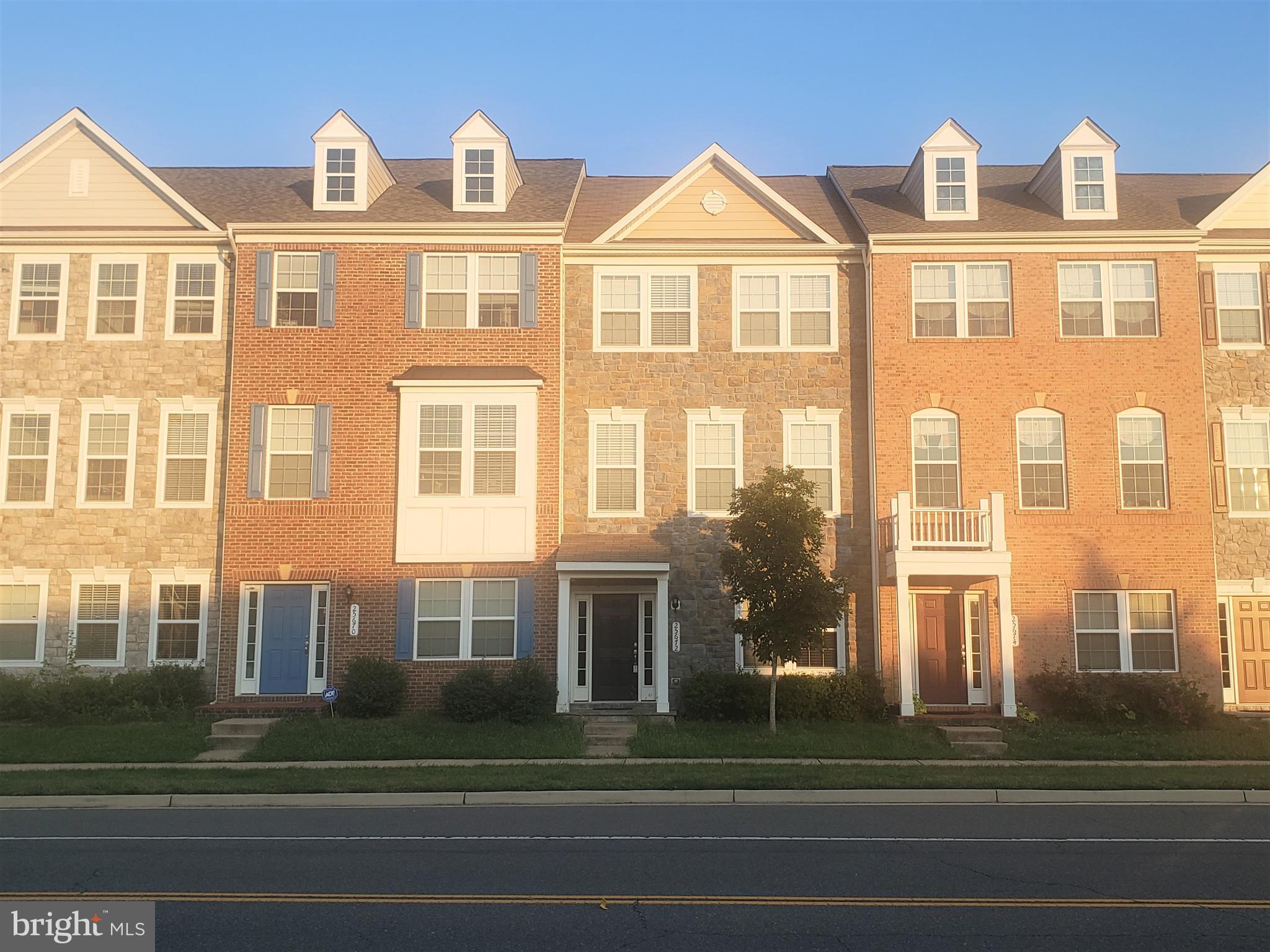 EASTGATE SQUARE - Residential Lease