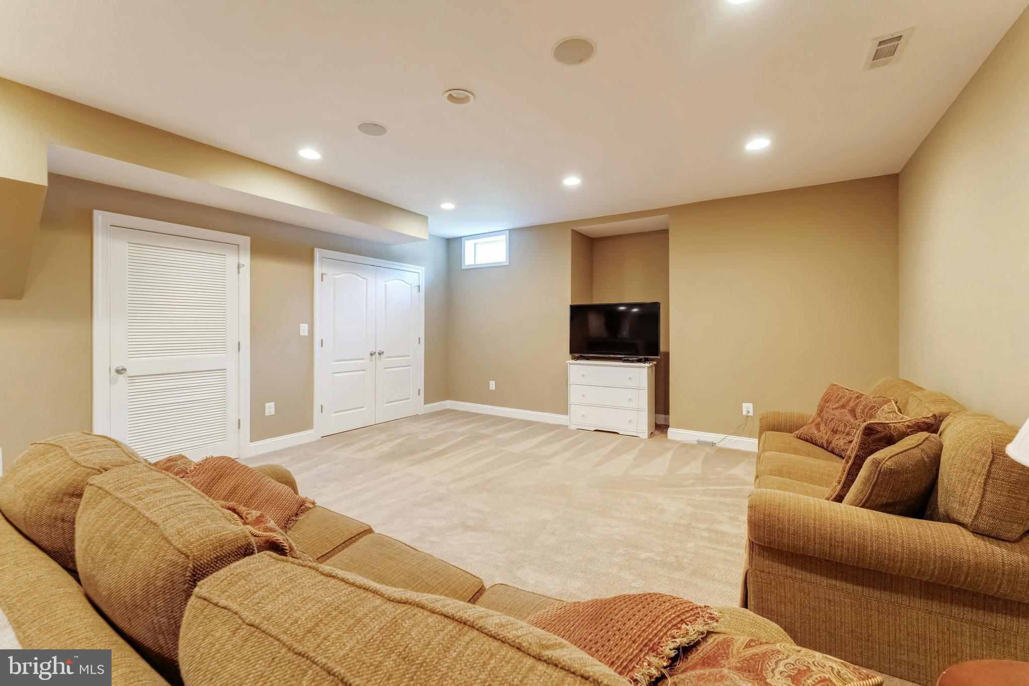 BELMONT COUNTRY CLUB - Residential