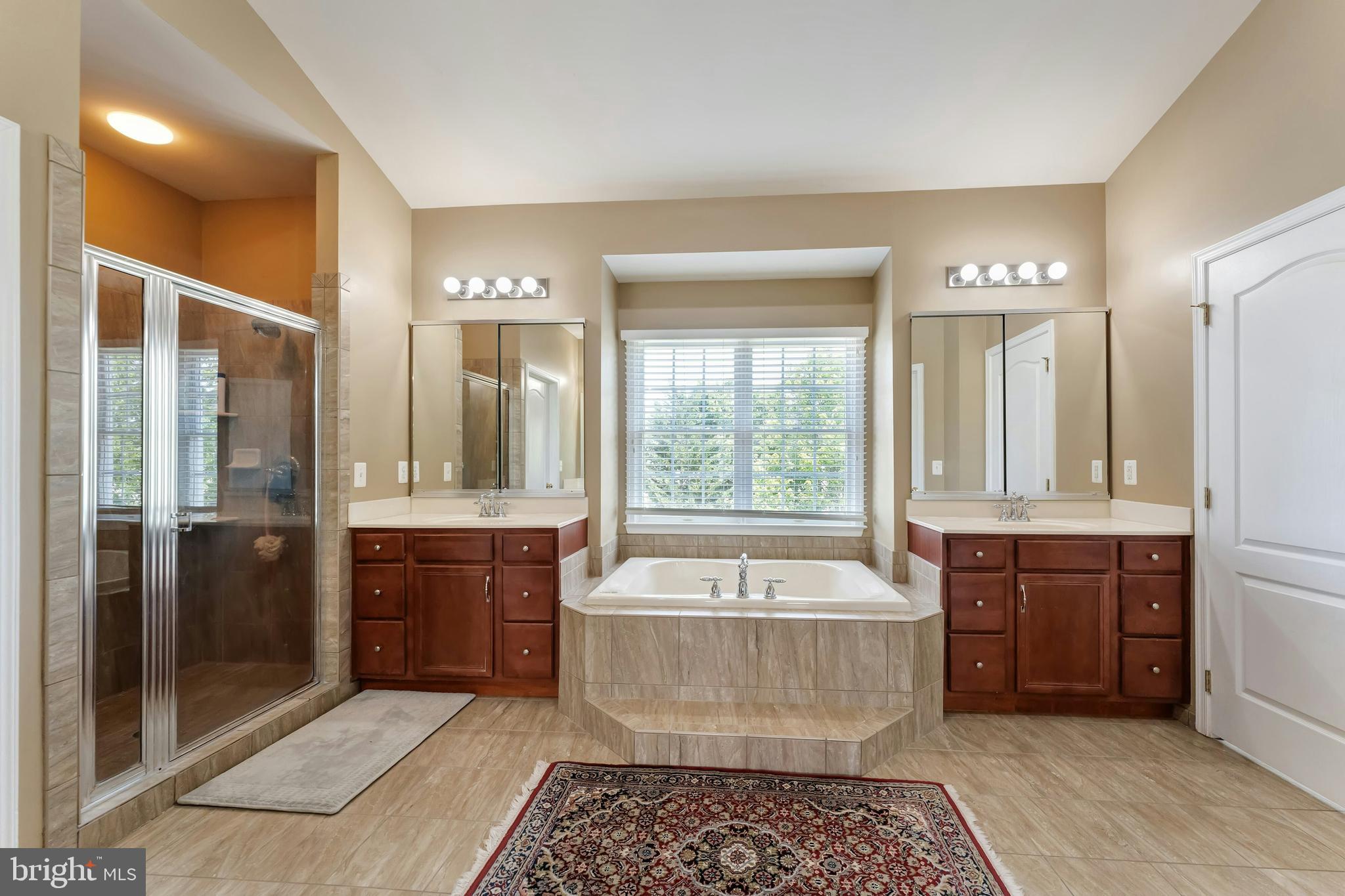 BELMONT COUNTRY CLUB - Residential